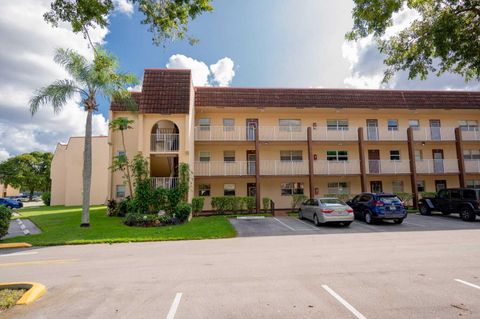 8861 Sunrise Lakes Boulevard Unit 301 Sunrise FL 33322