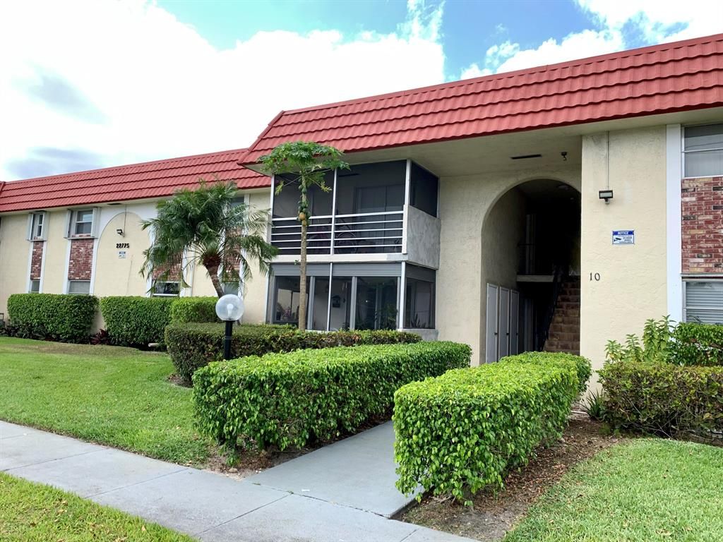Photo of 22775 SW 66th Avenue #104, Boca Raton, FL 33428 (MLS # R10701118)