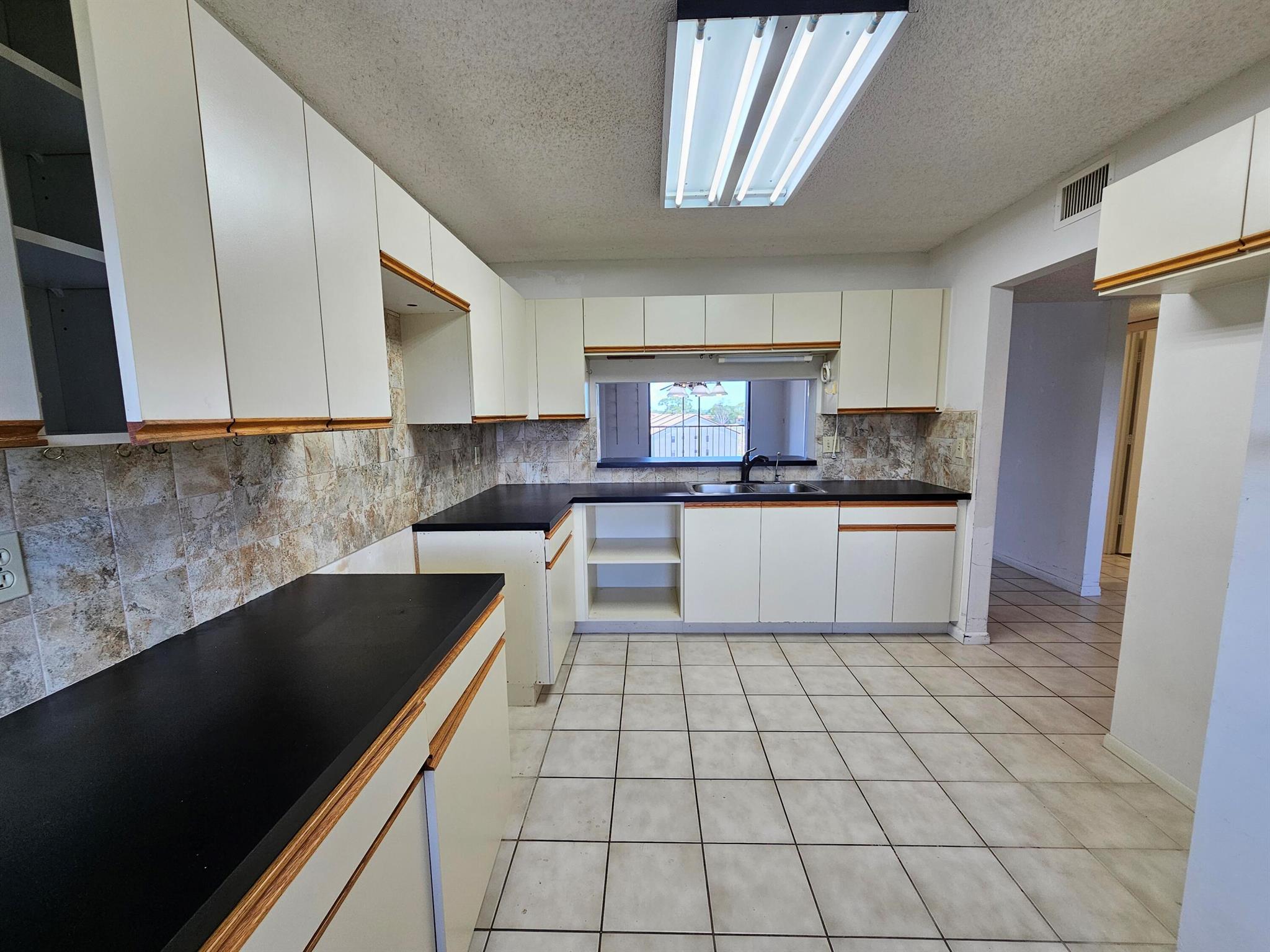 4725 Lucerne Lakes Boulevard E 413
