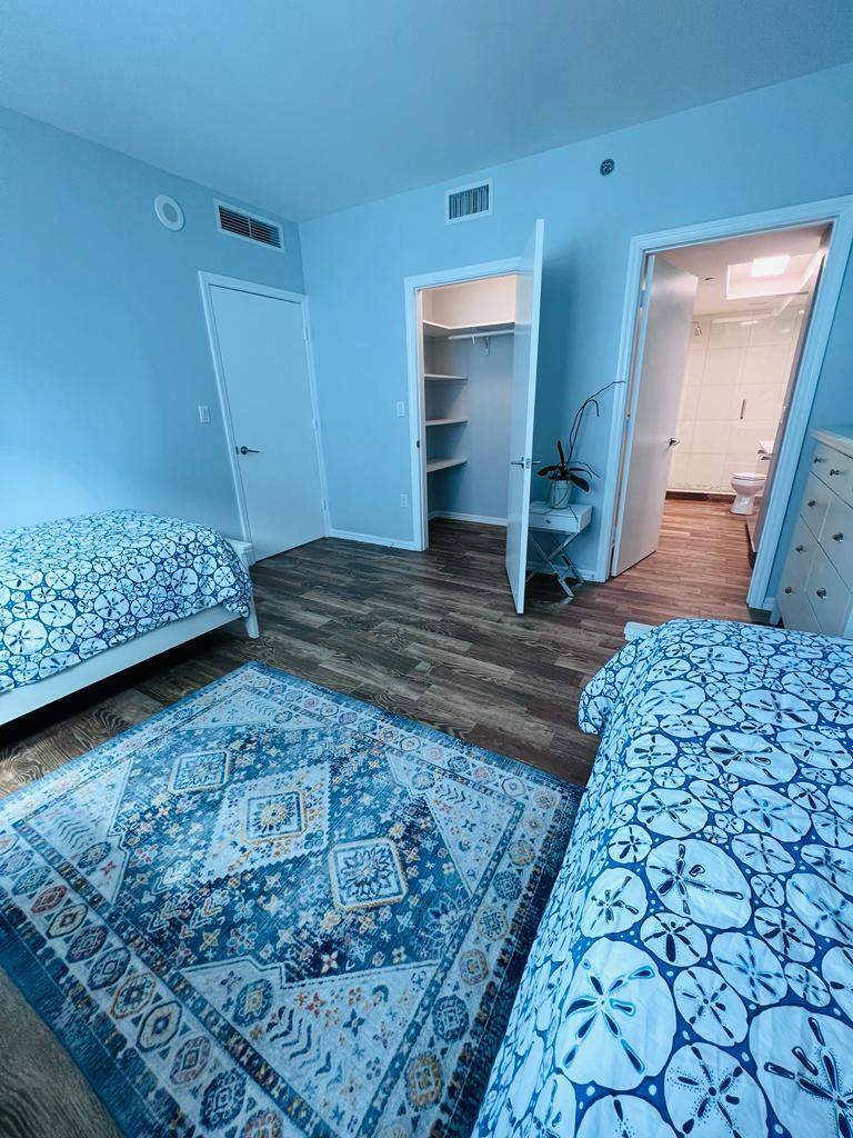 500 BRICKELL EAST CONDO - Residential Lease