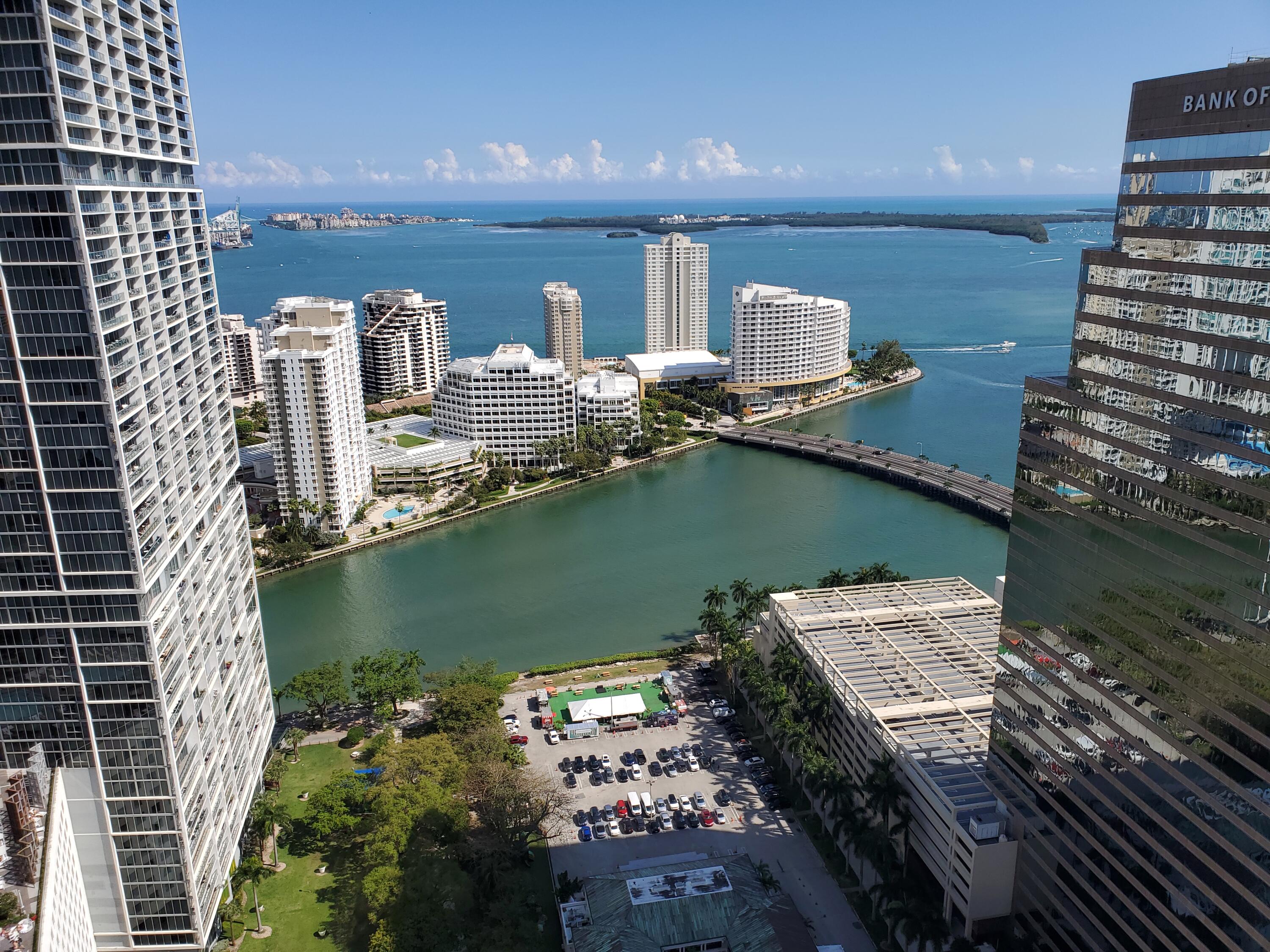 500 BRICKELL EAST CONDO - Residential Lease