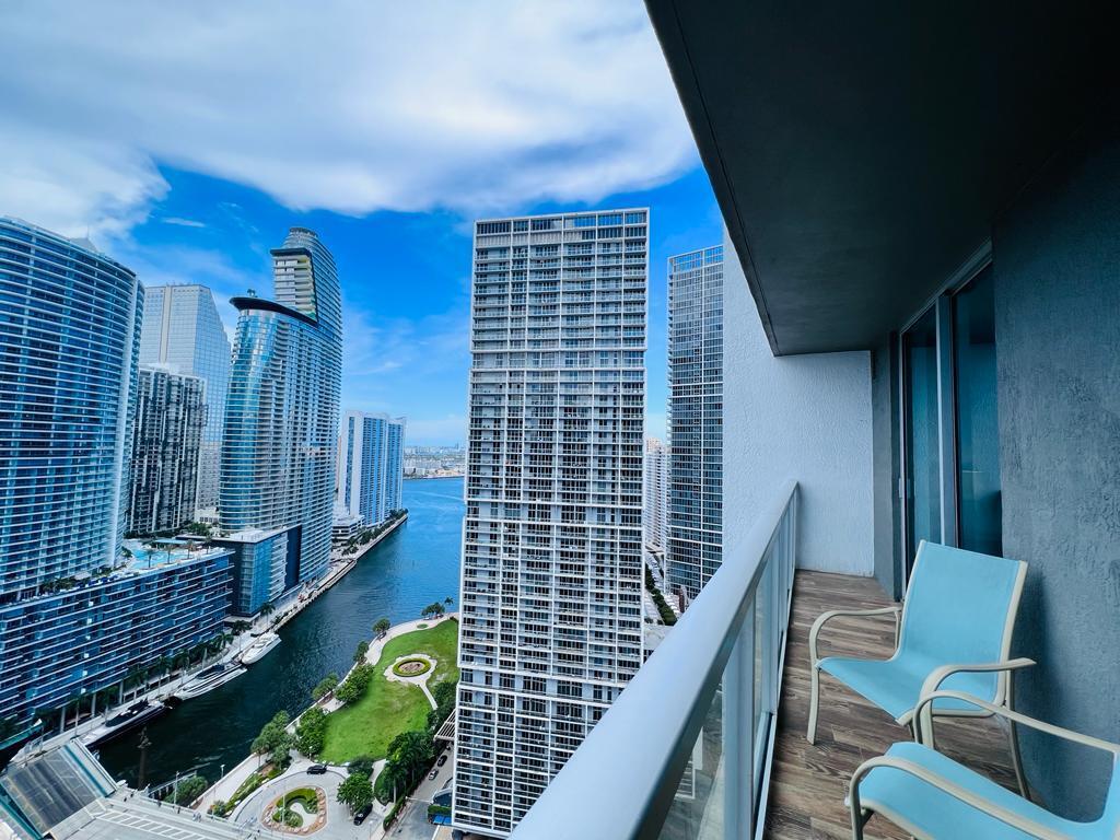 500 BRICKELL EAST CONDO - Residential Lease