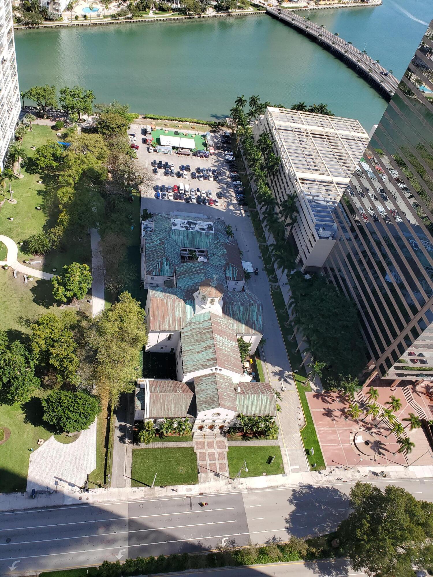 500 BRICKELL EAST CONDO - Residential Lease