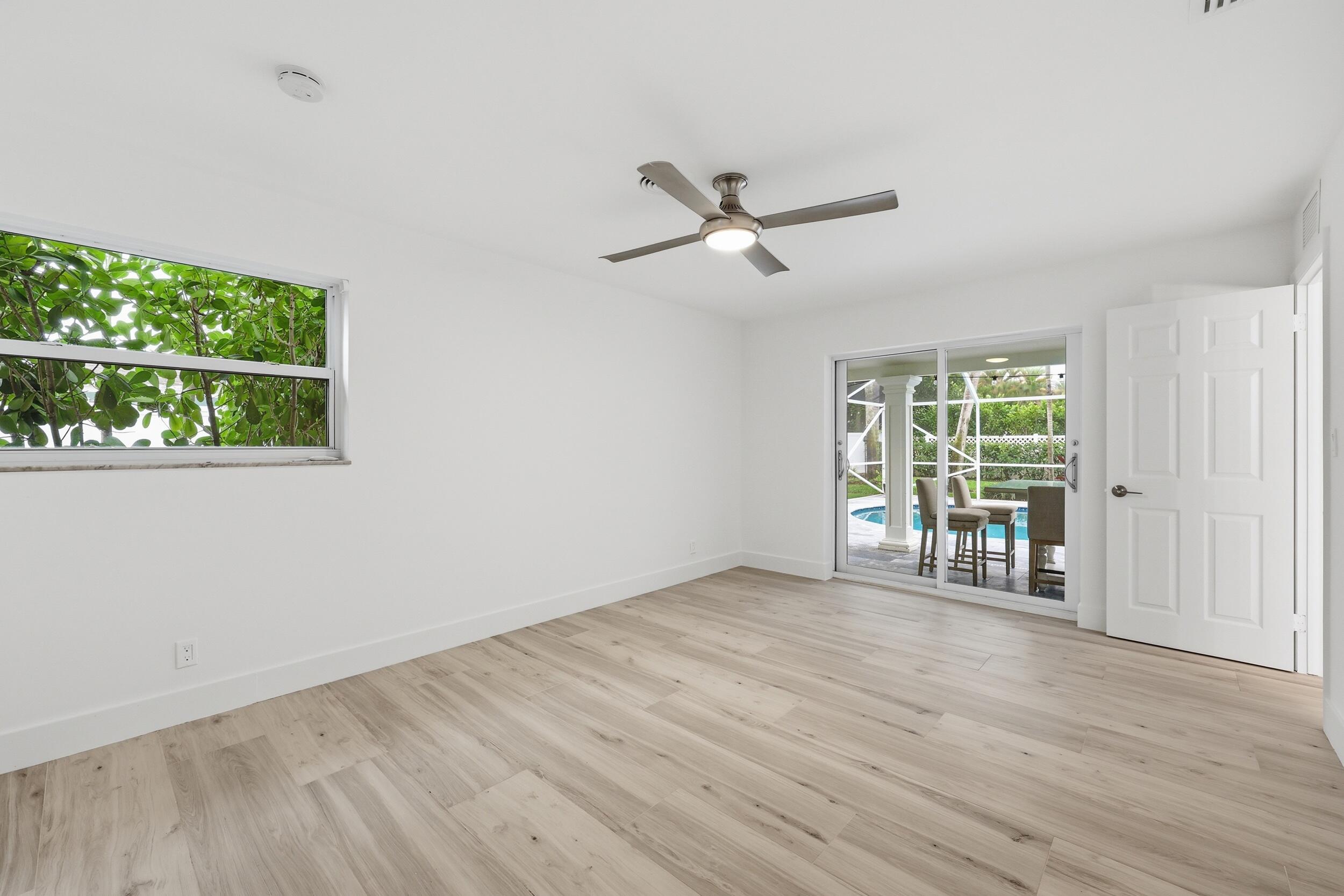 TEQUESTA COUNTRY CLUB - Residential