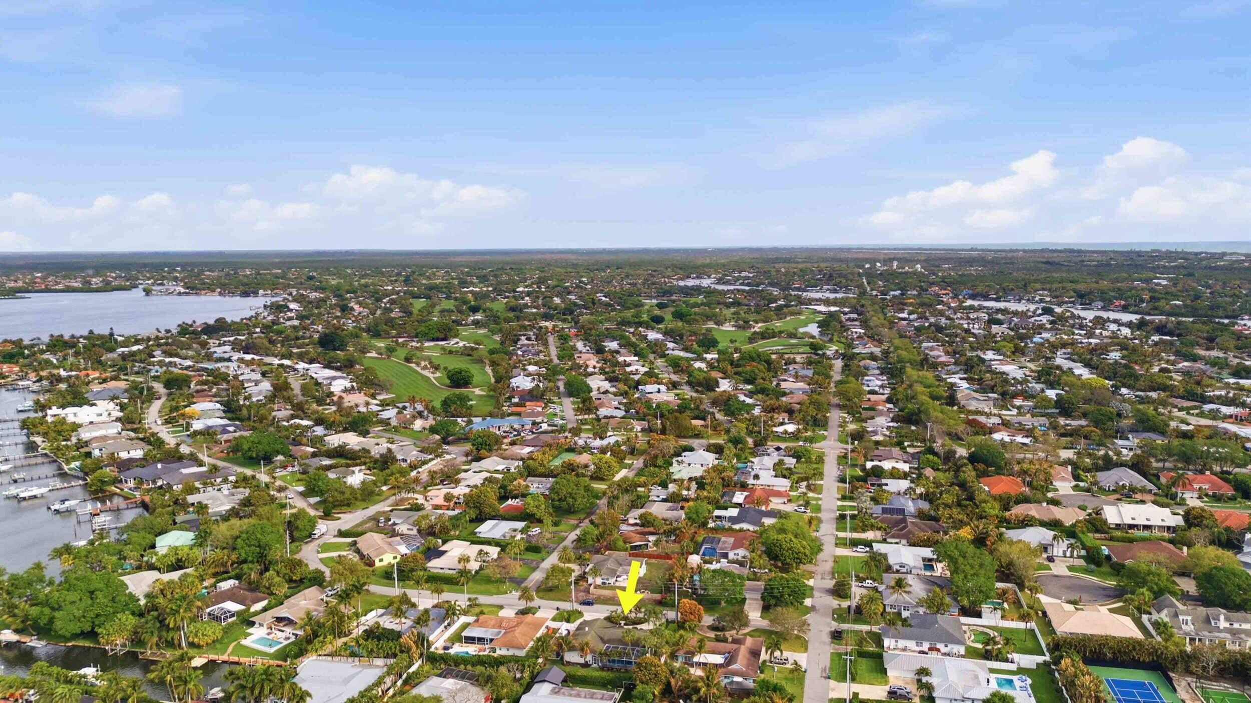 TEQUESTA COUNTRY CLUB - Residential