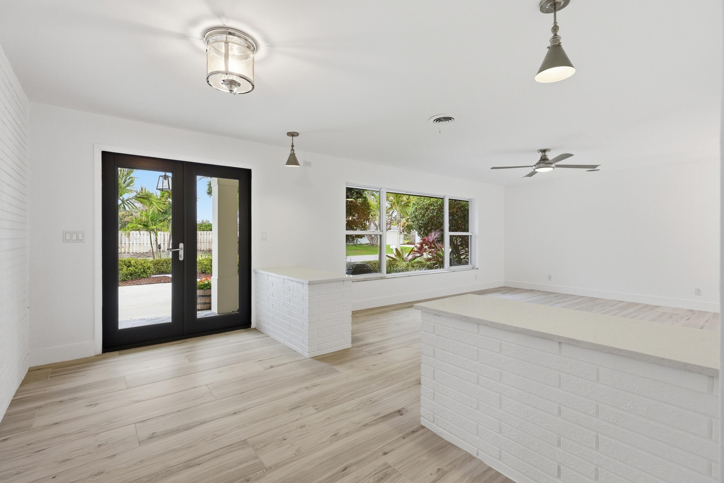 TEQUESTA COUNTRY CLUB - Residential