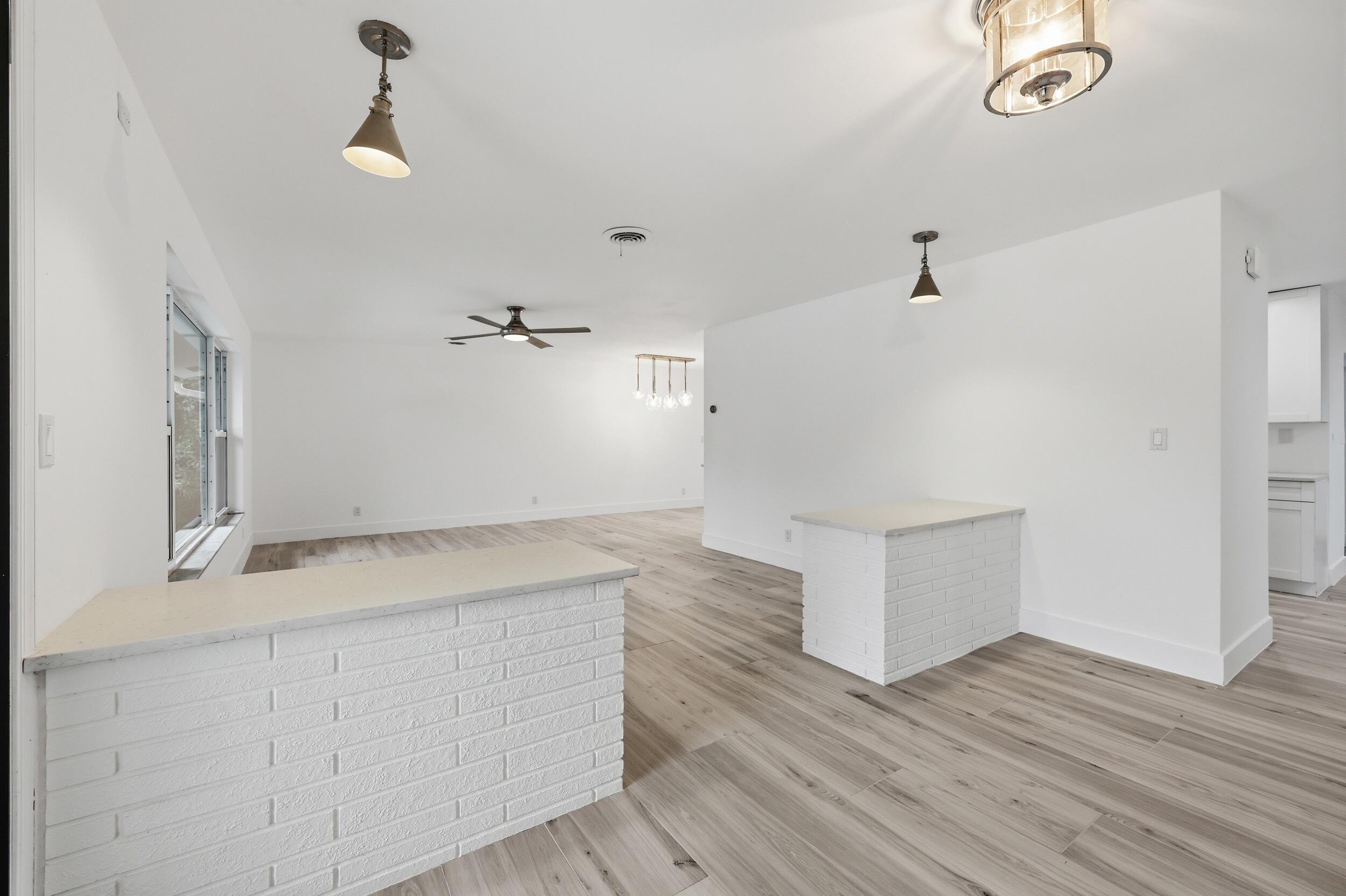 TEQUESTA COUNTRY CLUB - Residential