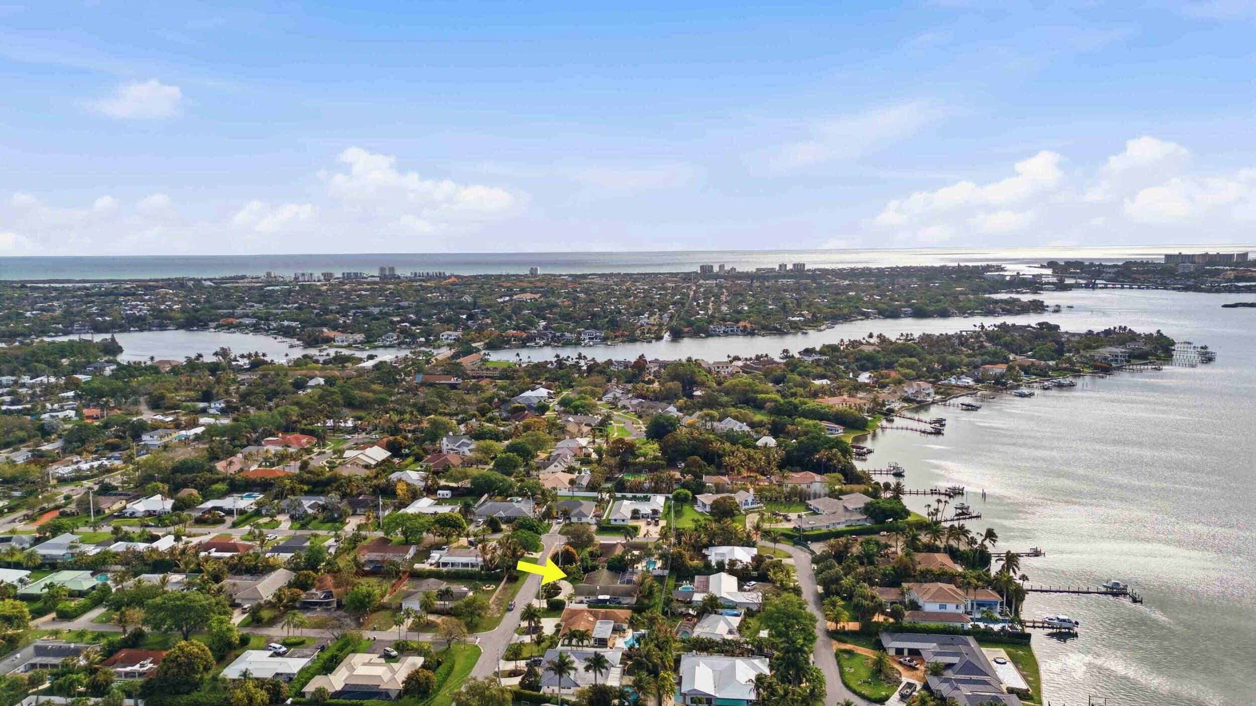 TEQUESTA COUNTRY CLUB - Residential