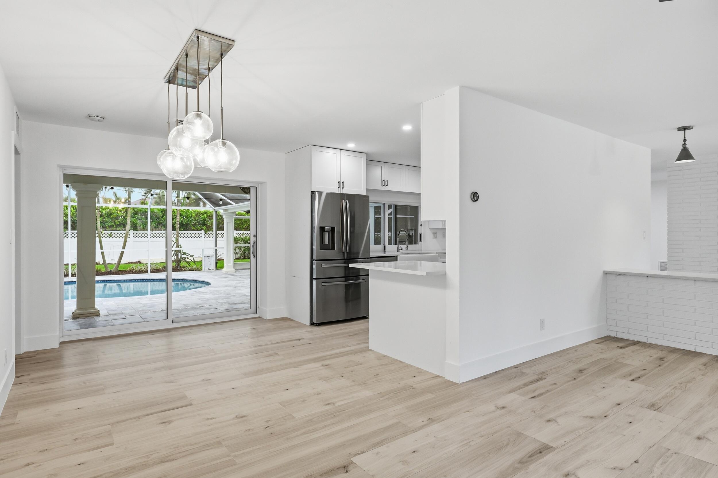 TEQUESTA COUNTRY CLUB - Residential