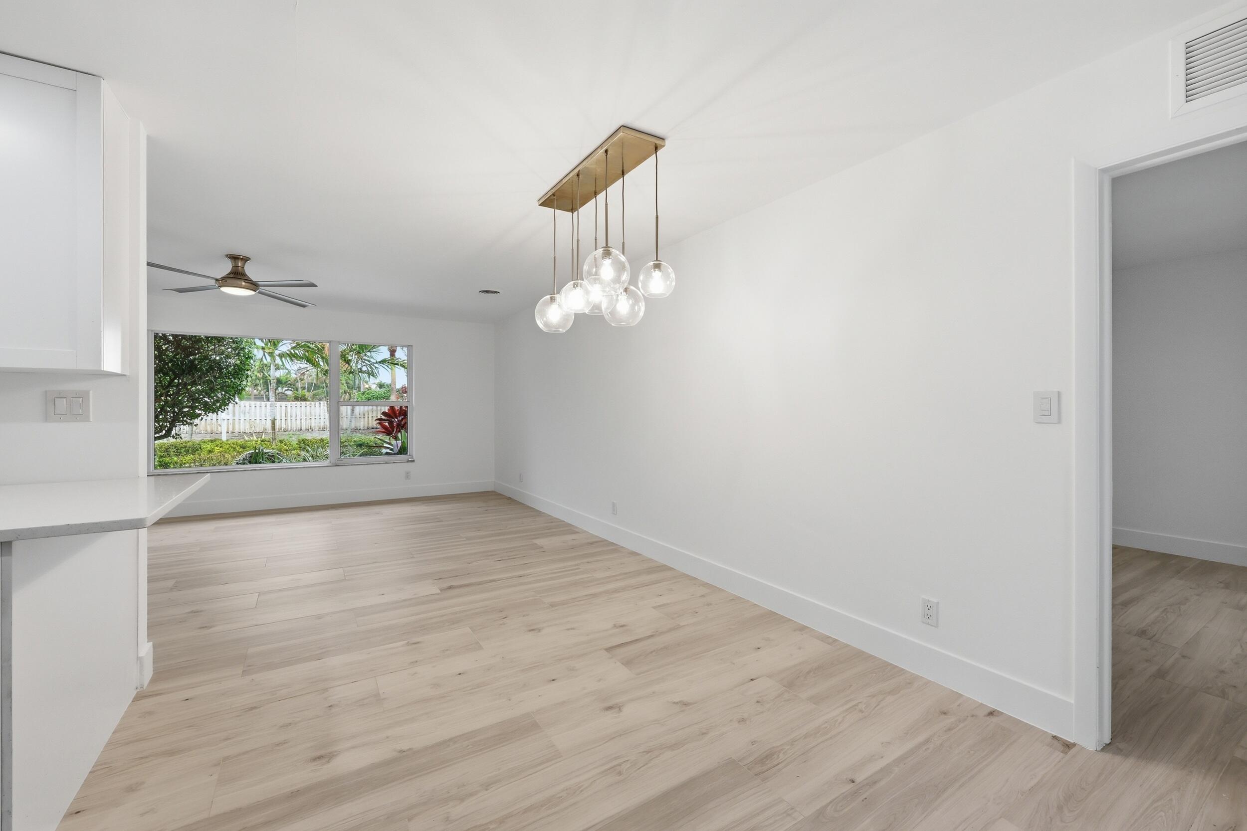 TEQUESTA COUNTRY CLUB - Residential