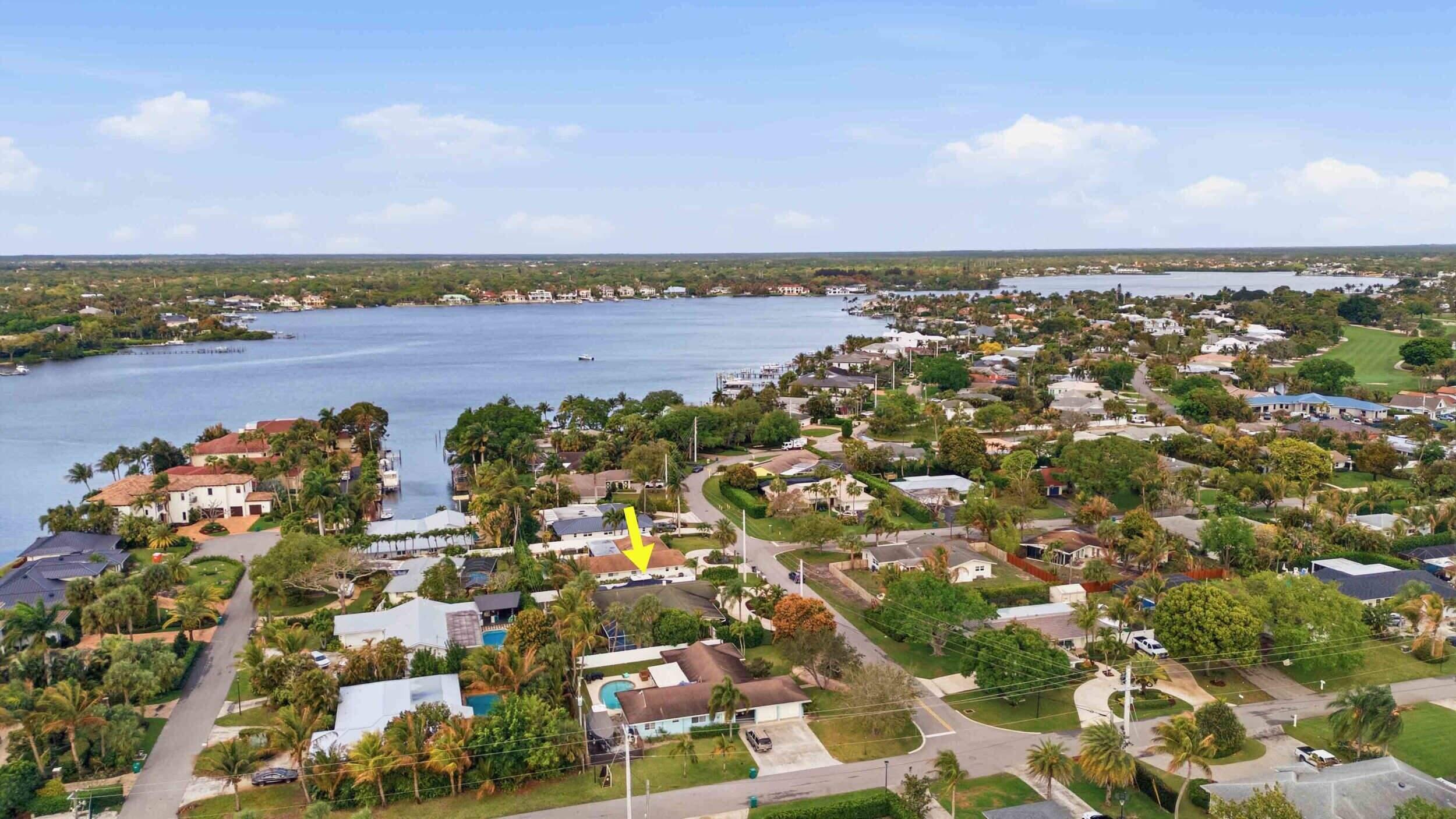 TEQUESTA COUNTRY CLUB - Residential