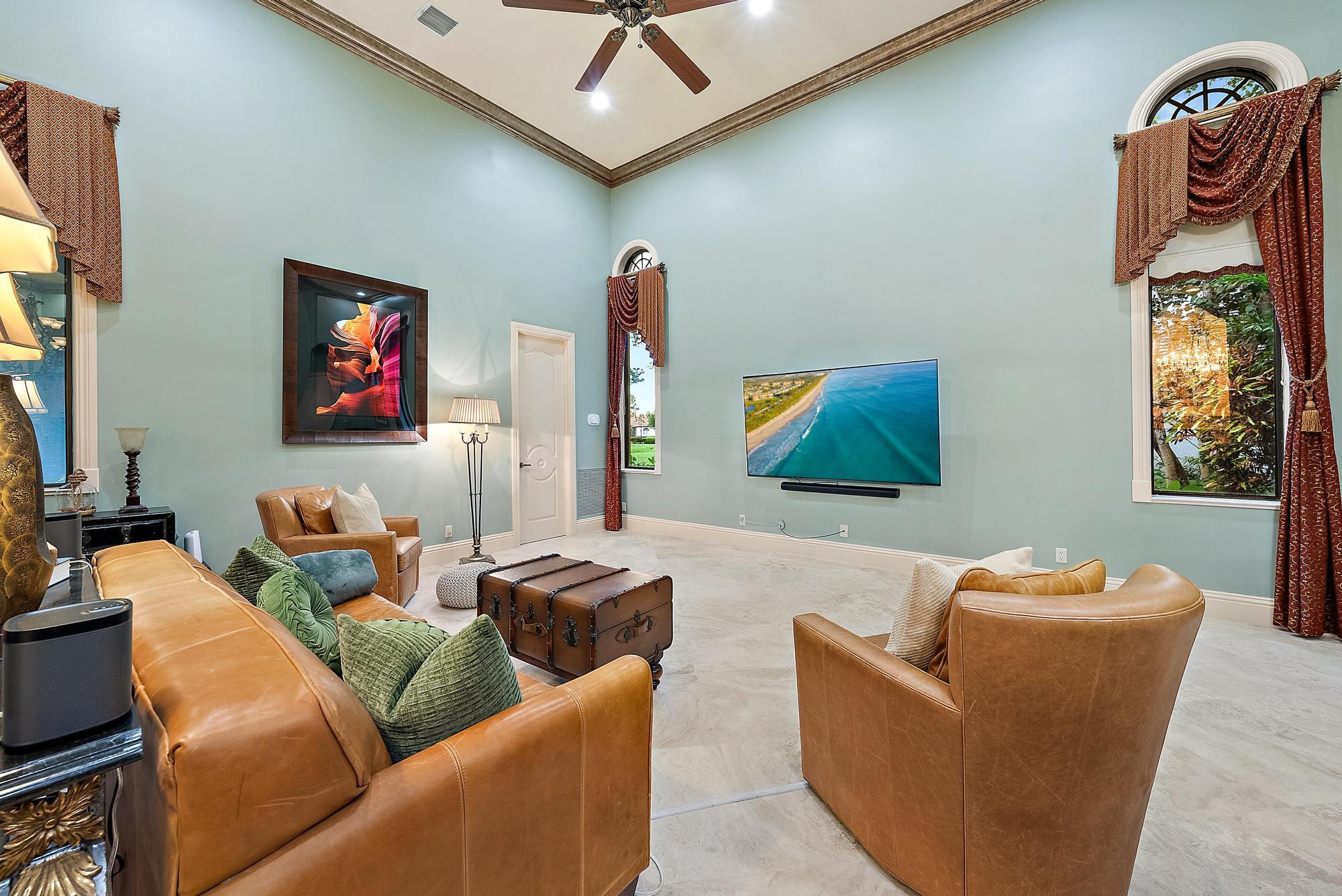 STONEWAL ESTATES - Residential