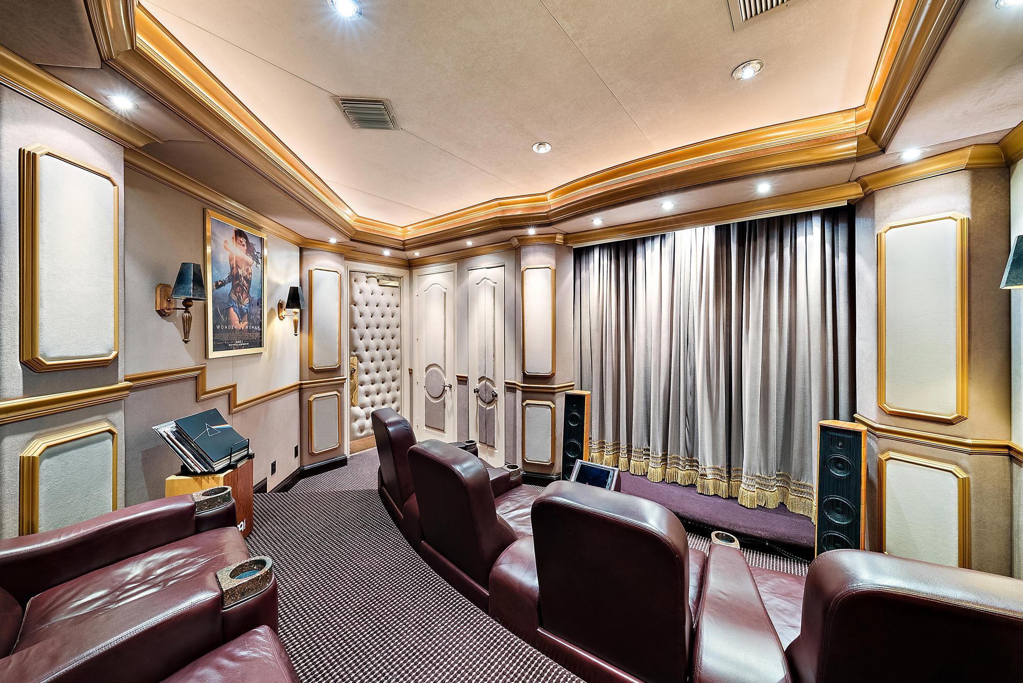 STONEWAL ESTATES - Residential