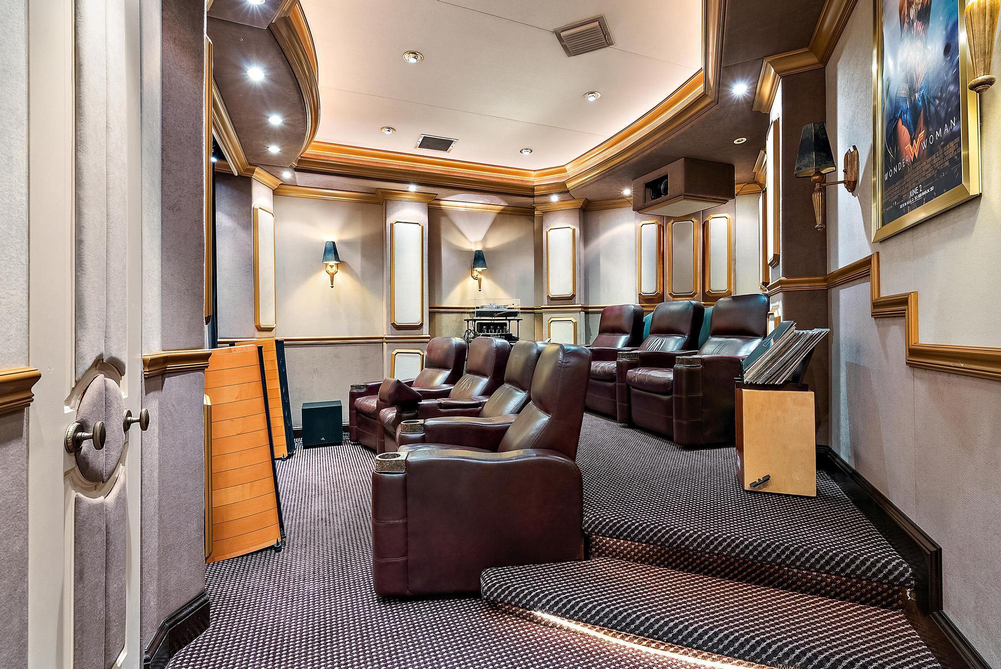 STONEWAL ESTATES - Residential