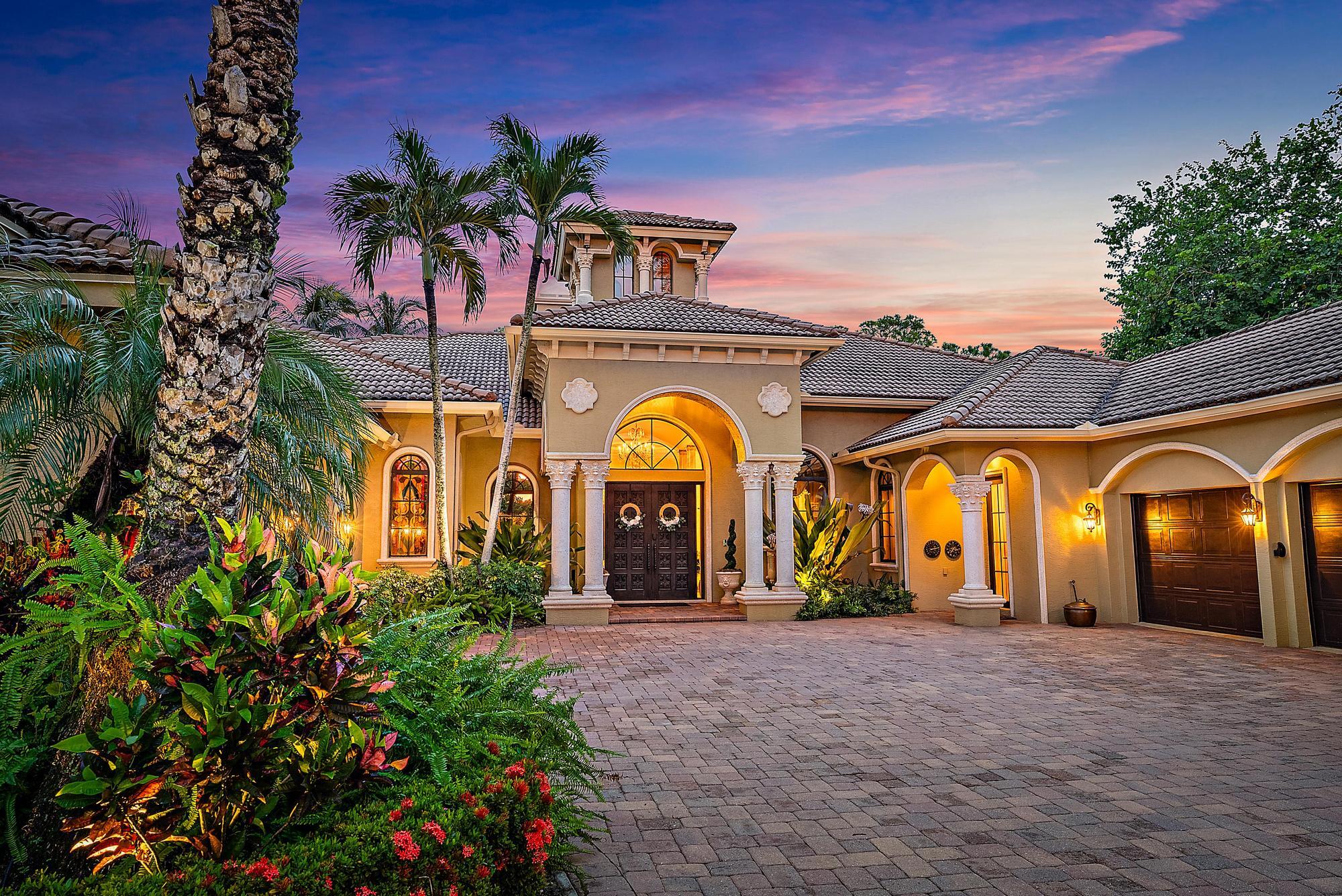 7730 Woodsmuir Drive