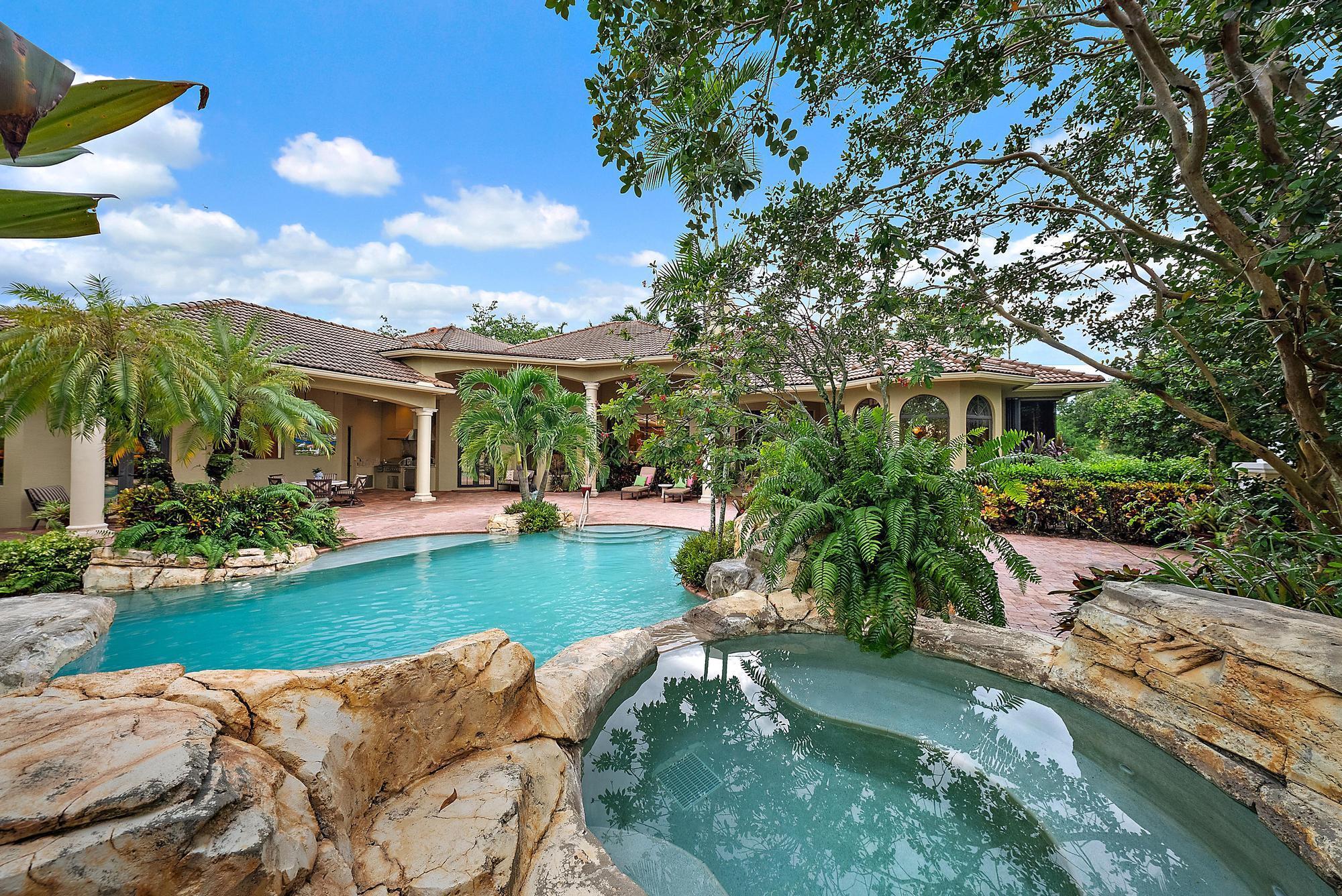 STONEWAL ESTATES - Residential