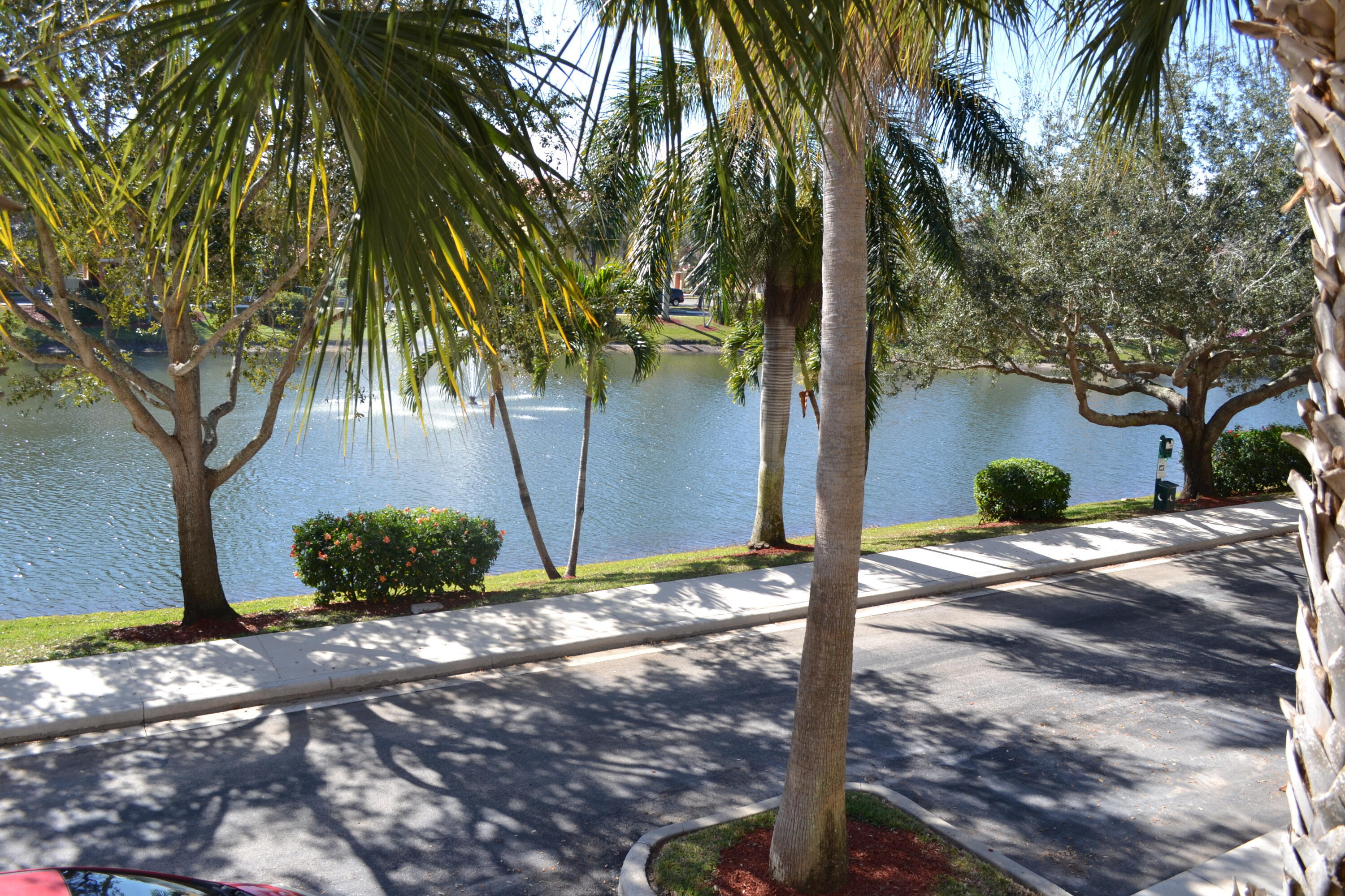 RESIDENCES AT LEGACY PLACE CONDO - Residential Lease