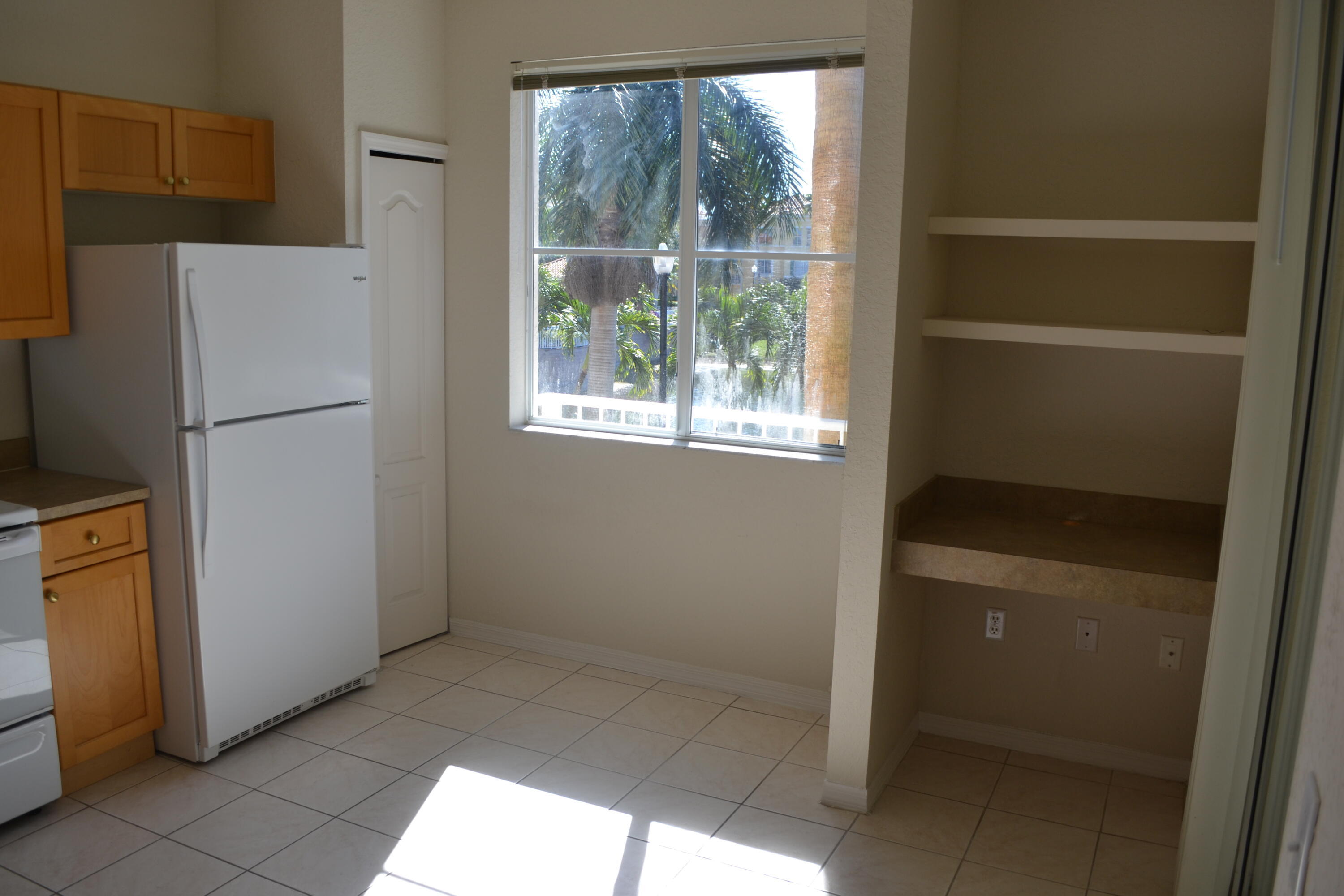 RESIDENCES AT LEGACY PLACE CONDO - Residential Lease