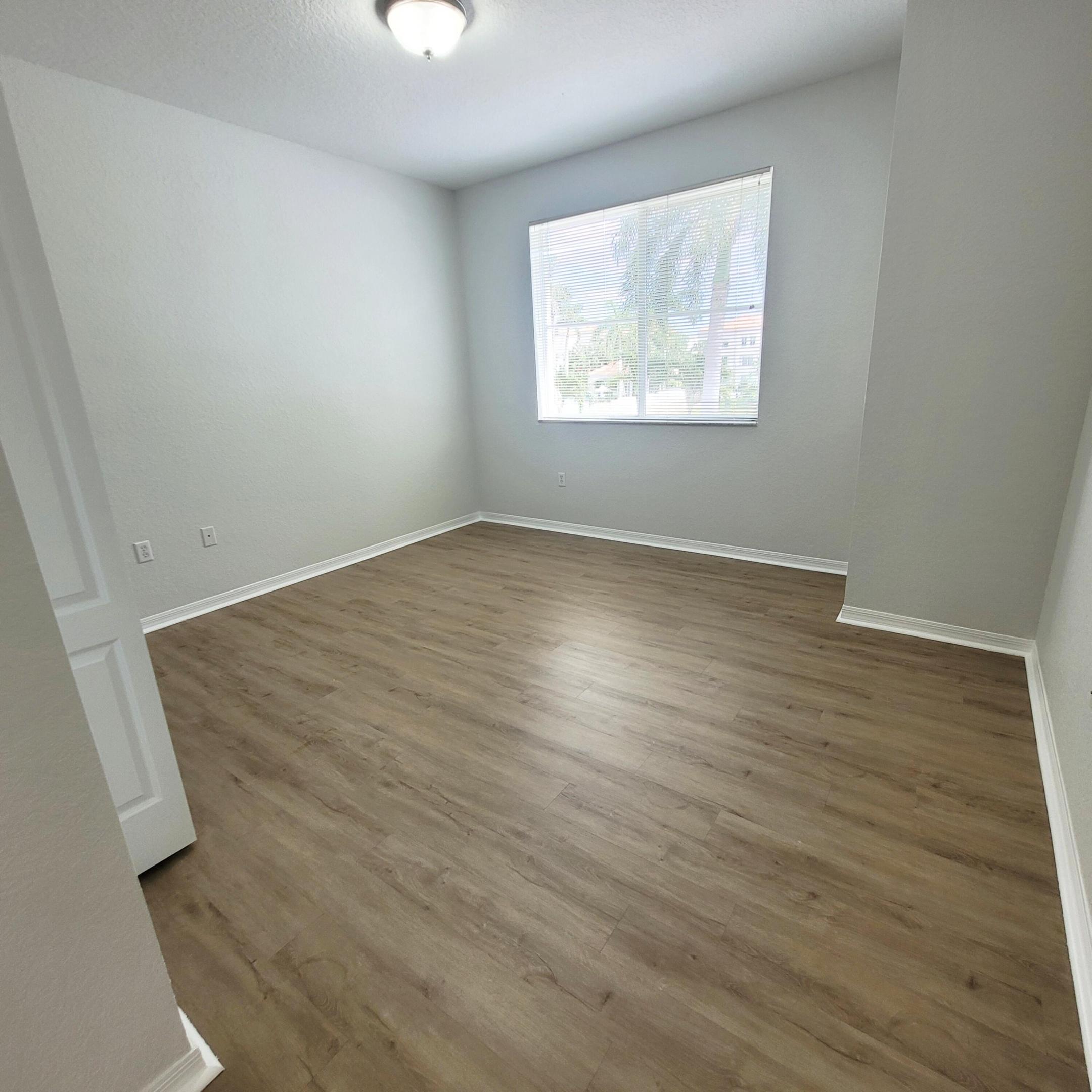 RESIDENCES AT LEGACY PLACE CONDO - Residential Lease