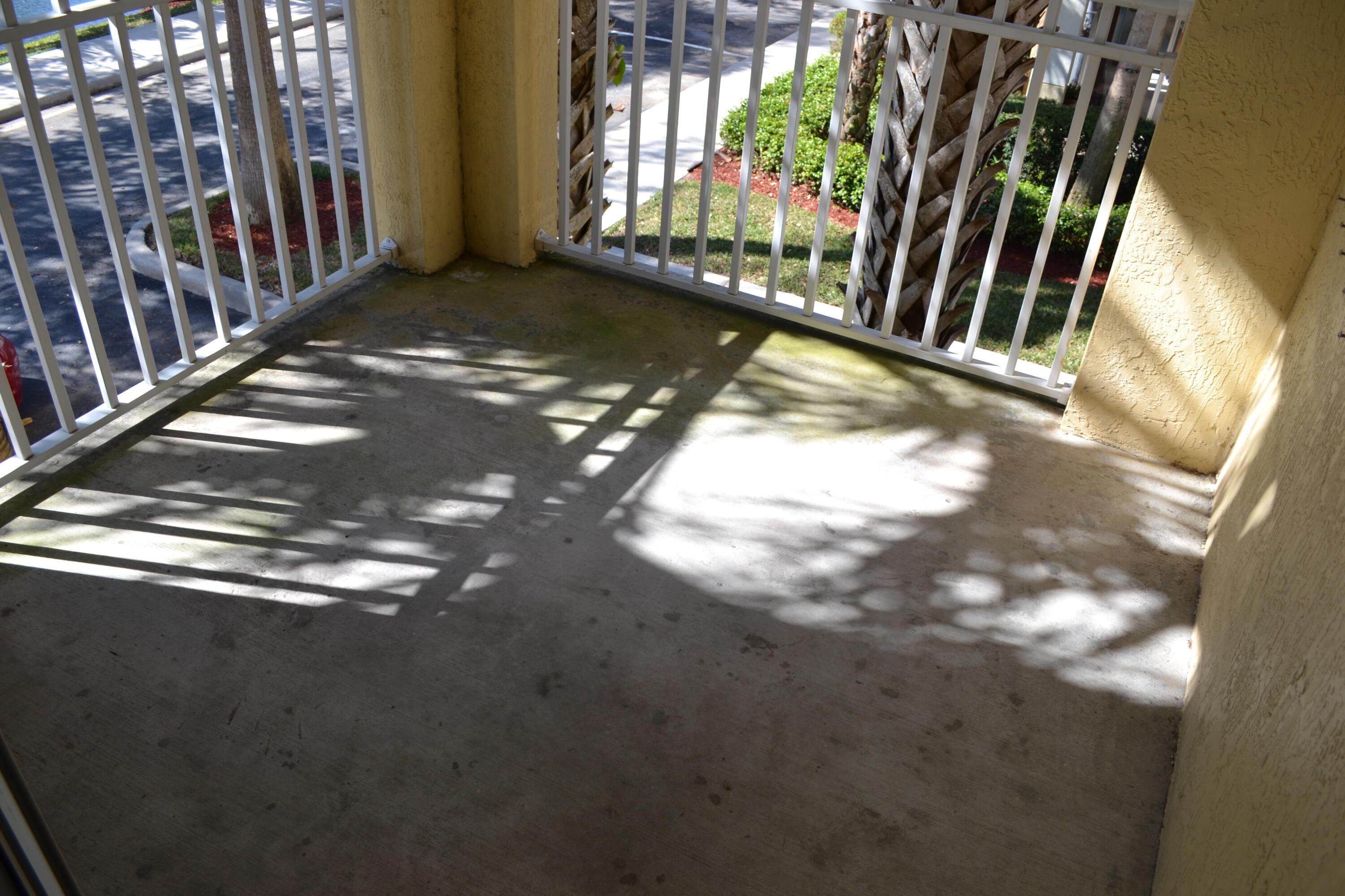 RESIDENCES AT LEGACY PLACE CONDO - Residential Lease