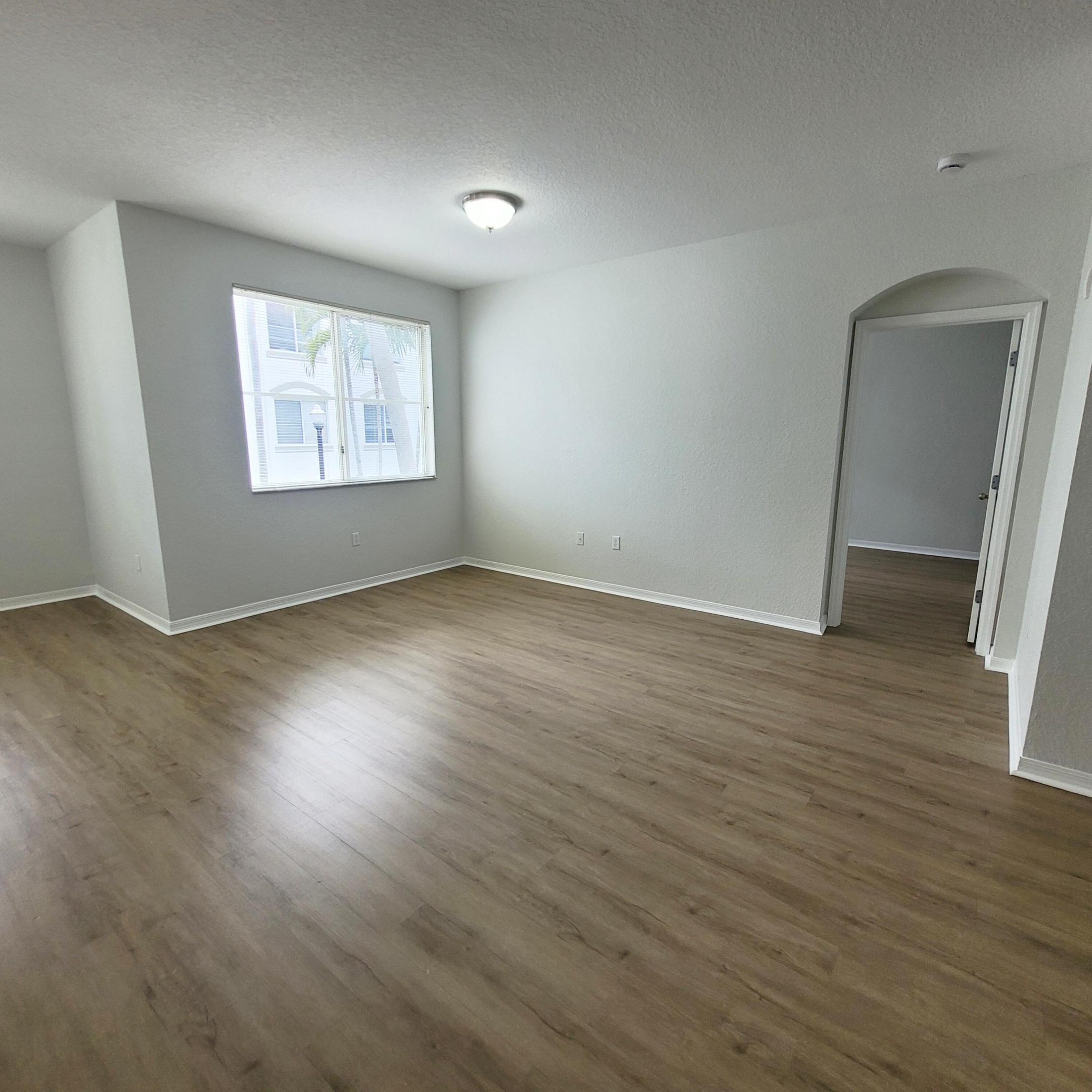RESIDENCES AT LEGACY PLACE CONDO - Residential Lease