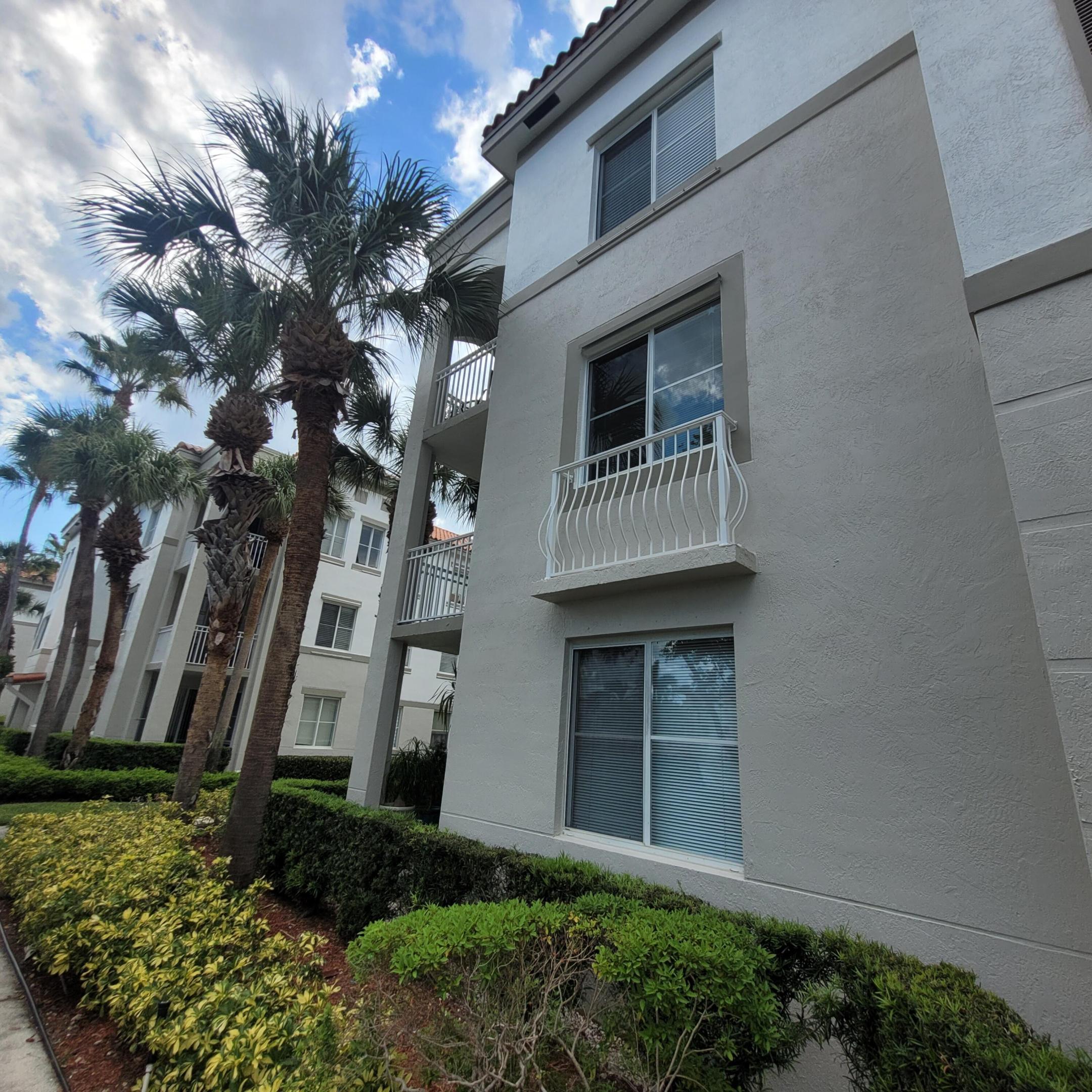 RESIDENCES AT LEGACY PLACE CONDO - Residential Lease