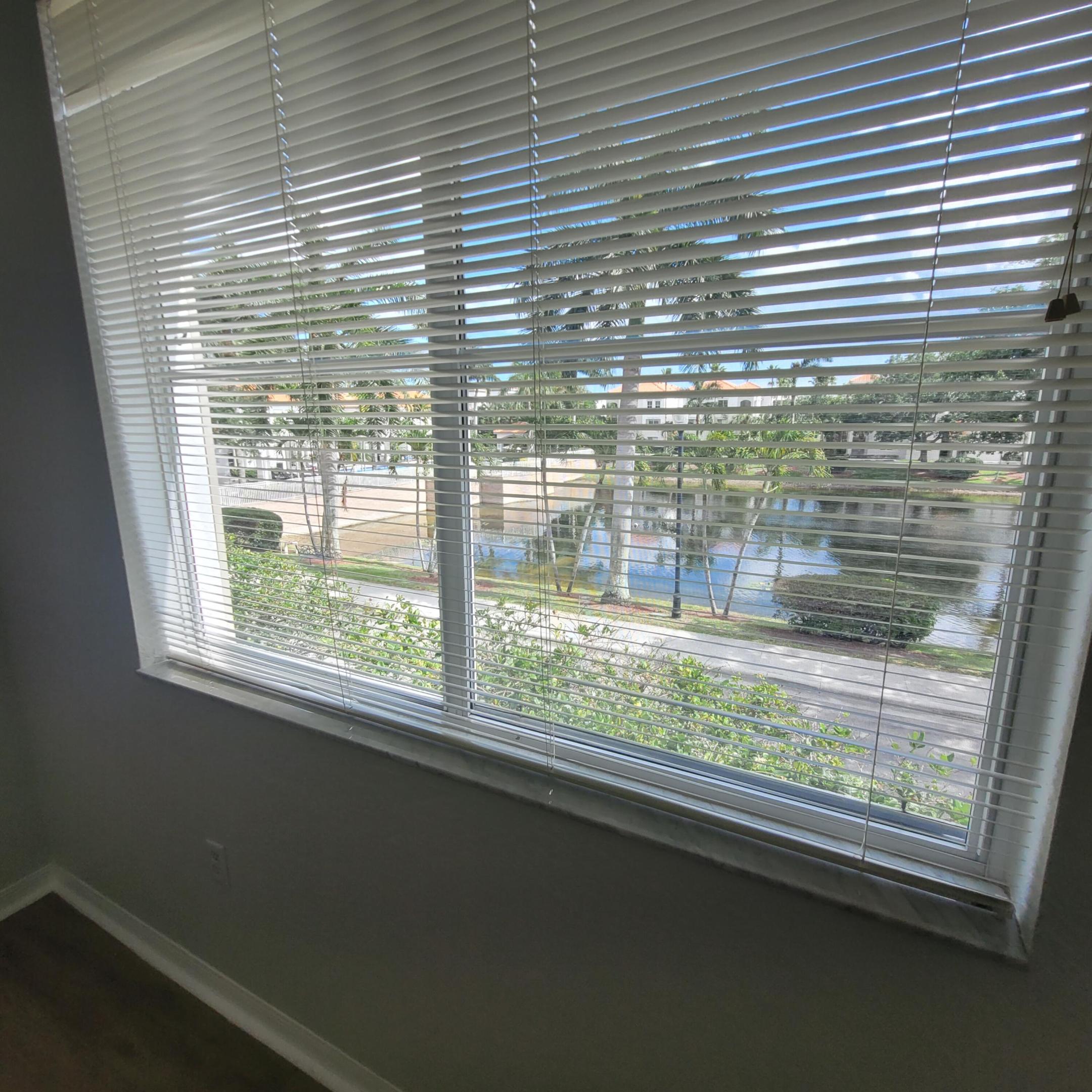 RESIDENCES AT LEGACY PLACE CONDO - Residential Lease