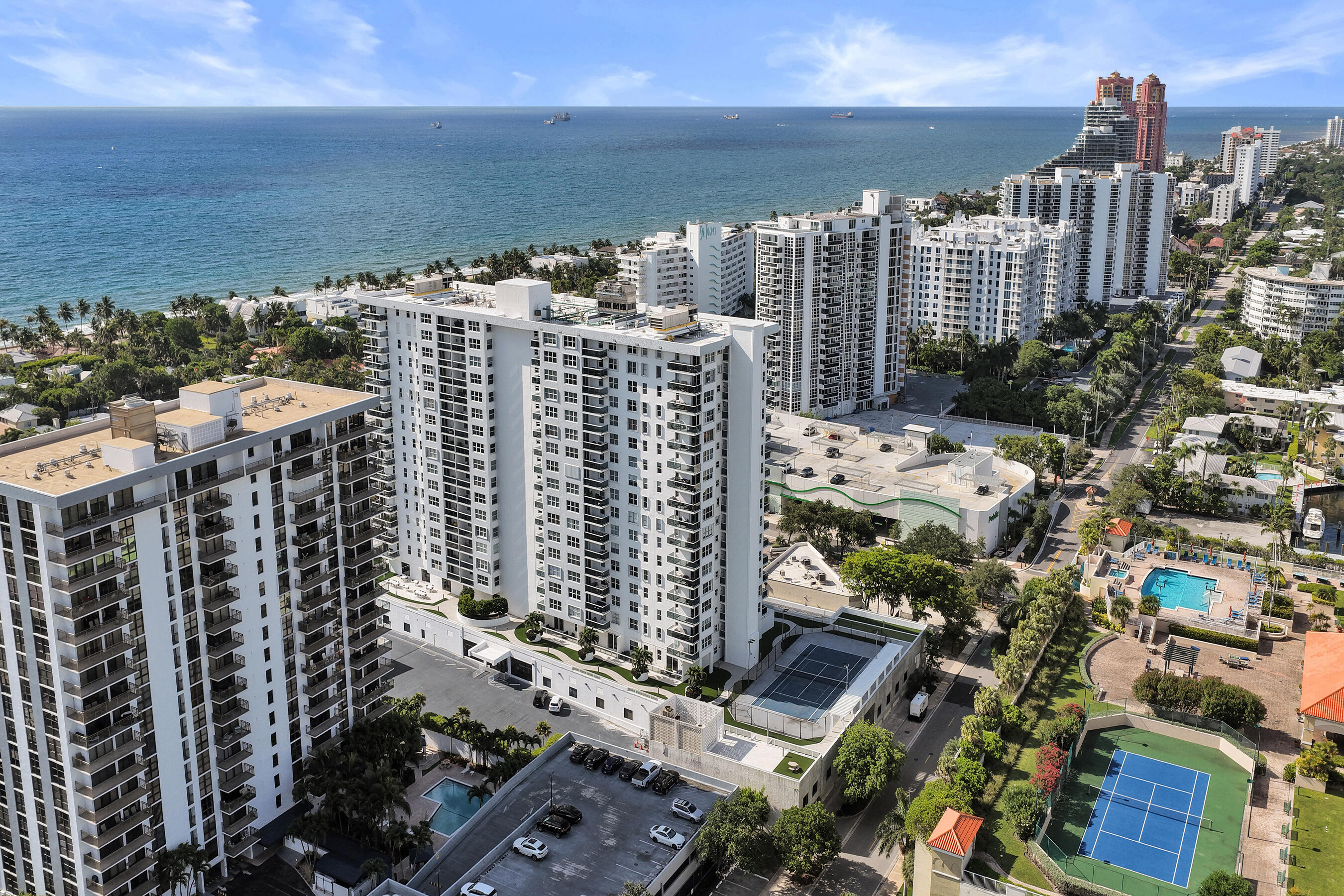 3015 N Ocean Boulevard 3d