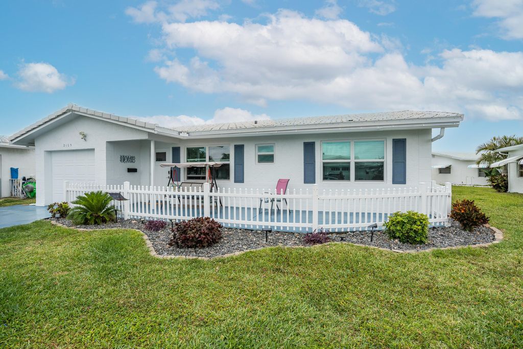 Photo of 2105 Alfred Drive Drive SW, Boynton Beach, FL 33426 (MLS # R11076741)