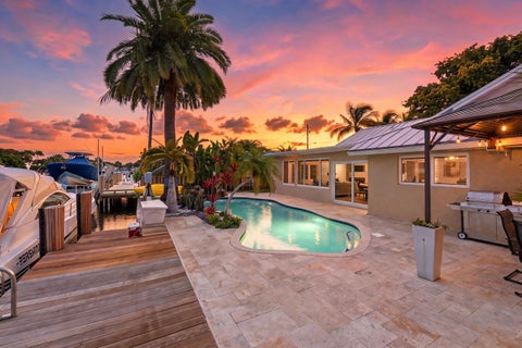Tiny photo for 390 SE 12th Avenue, Pompano Beach, FL 33060 (MLS # B26037082)