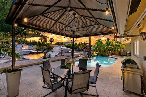 Tiny photo for 390 SE 12th Avenue, Pompano Beach, FL 33060 (MLS # B26037082)