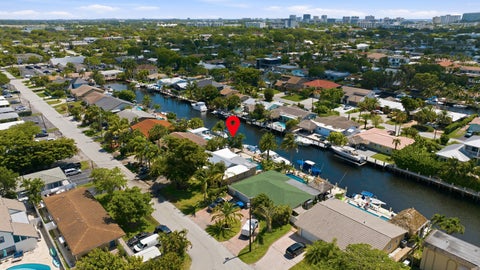 Tiny photo for 390 SE 12th Avenue, Pompano Beach, FL 33060 (MLS # B26037082)