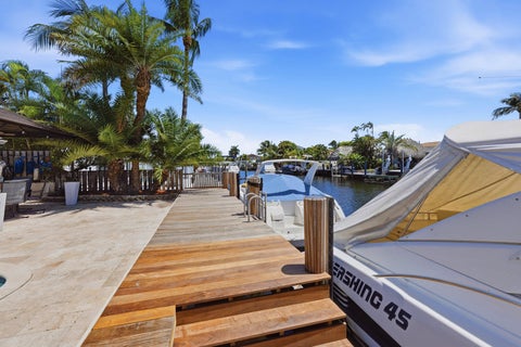Tiny photo for 390 SE 12th Avenue, Pompano Beach, FL 33060 (MLS # B26037082)