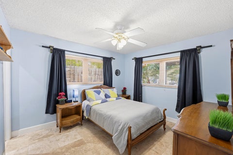 Tiny photo for 390 SE 12th Avenue, Pompano Beach, FL 33060 (MLS # B26037082)
