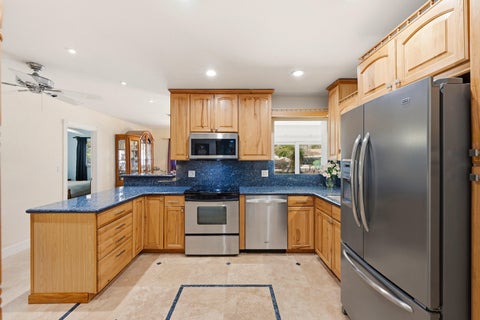 Tiny photo for 390 SE 12th Avenue, Pompano Beach, FL 33060 (MLS # B26037082)