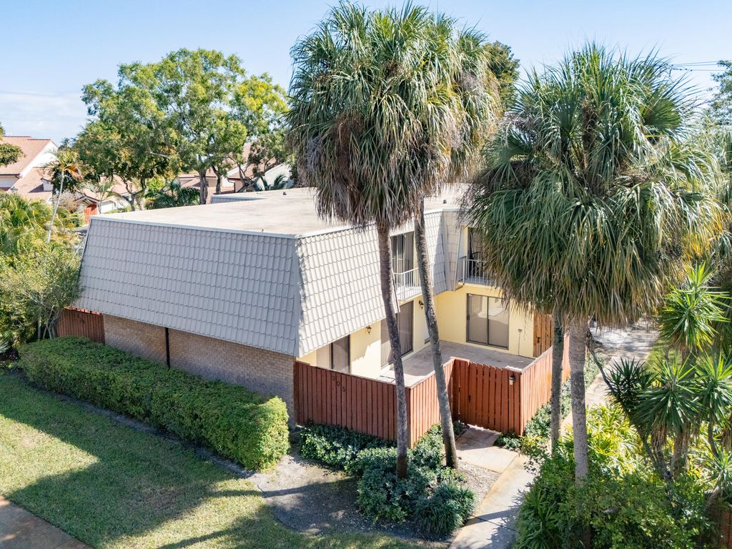 Photo of 1700 Embassy Drive #305, West Palm Beach, FL 33401 (MLS # R11162665)