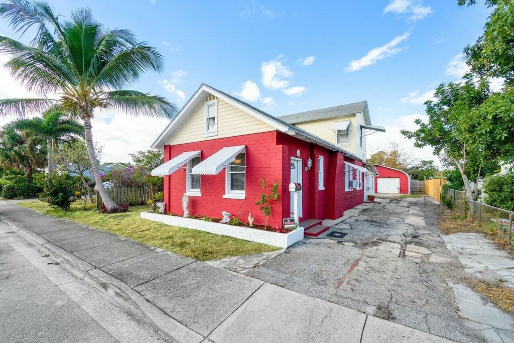 Photo of 1117 N E Street, Lake Worth Beach, FL 33460 (MLS # R11045586)