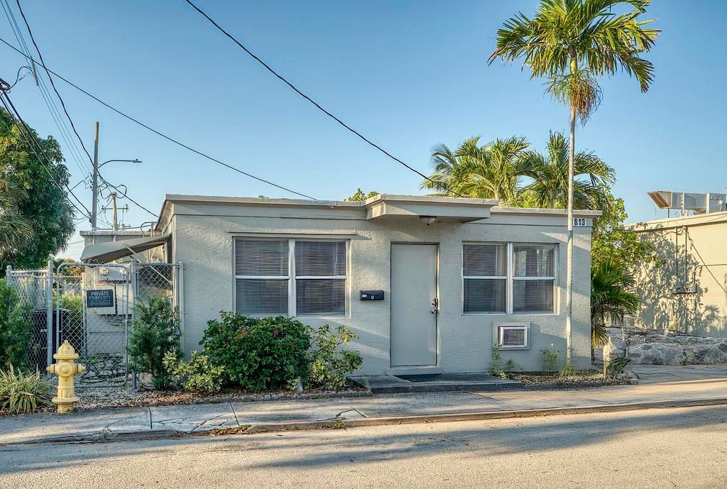 Photo of 813 9th Avenue N #A, Lake Worth Beach, FL 33460 (MLS # R11156819)