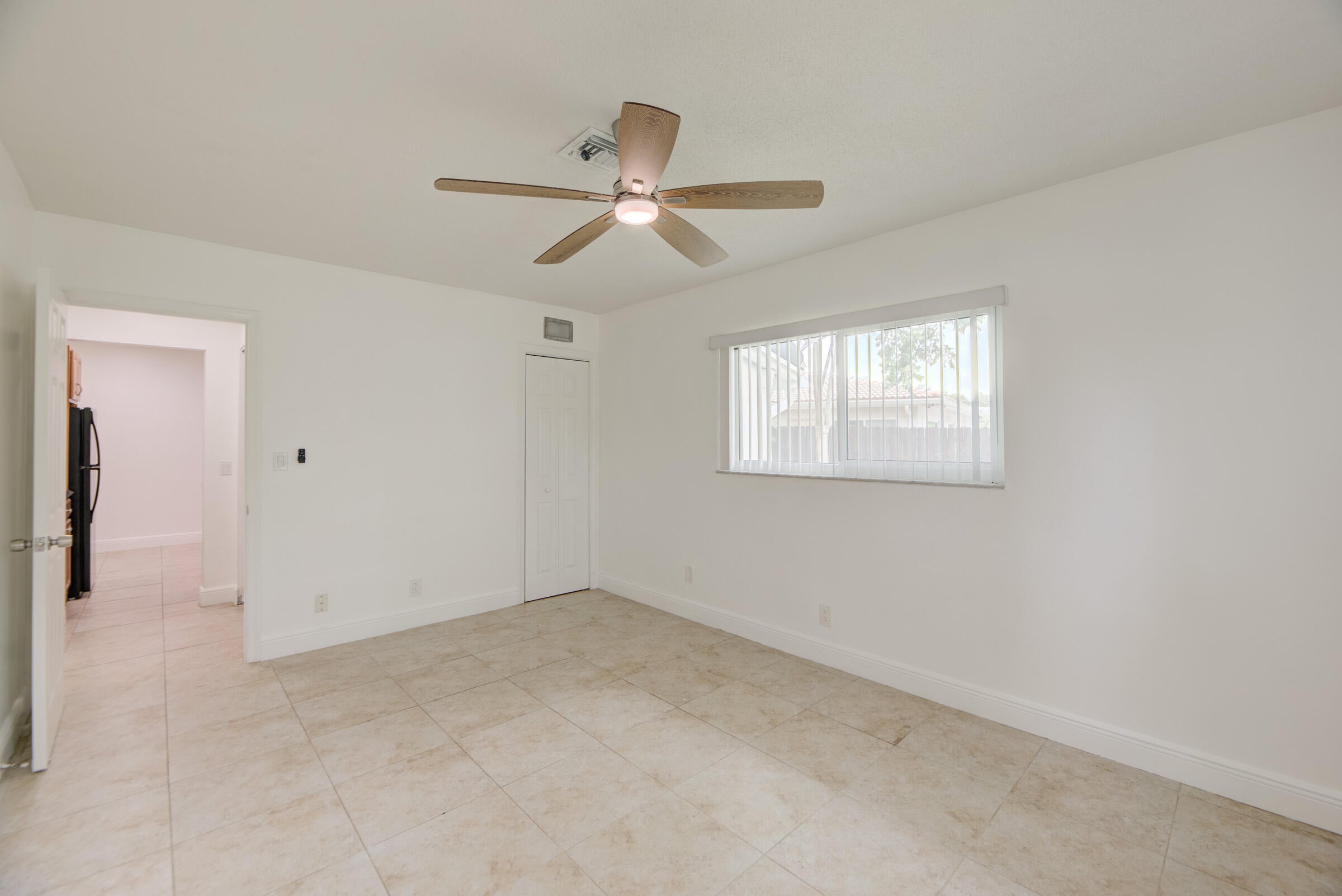 7546 NW 44th Court
