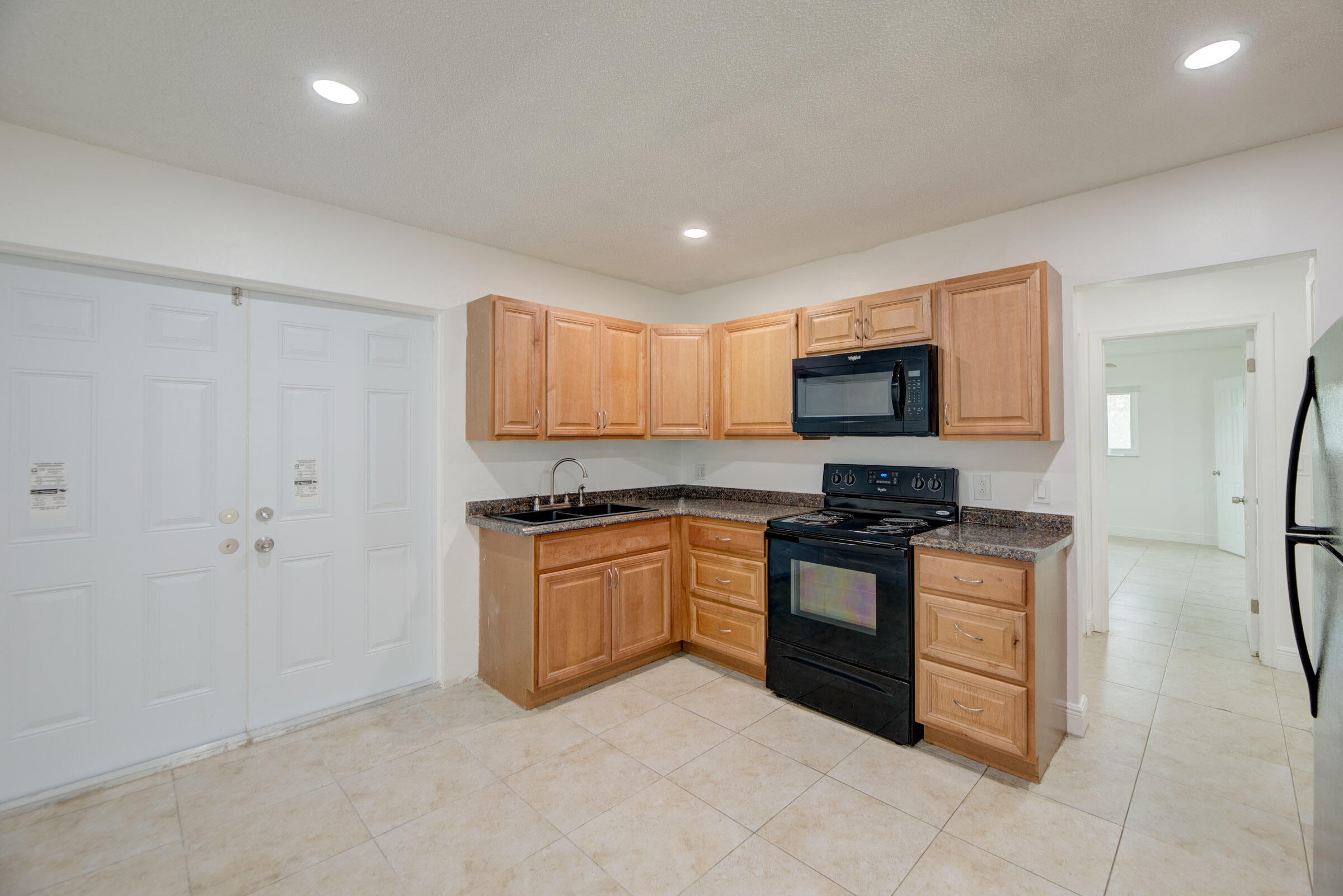7546 NW 44th Court