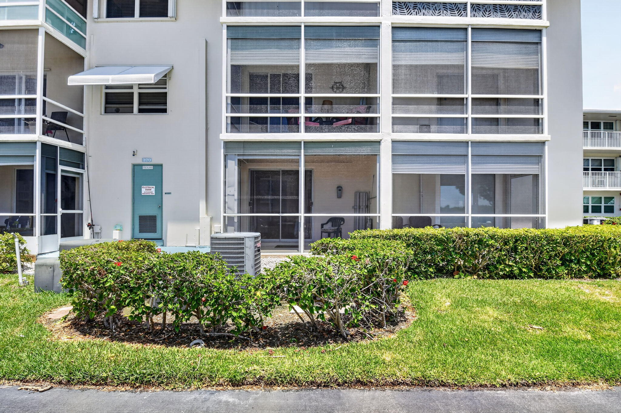 STERLING VILLAGE 370 CONDO - Residential