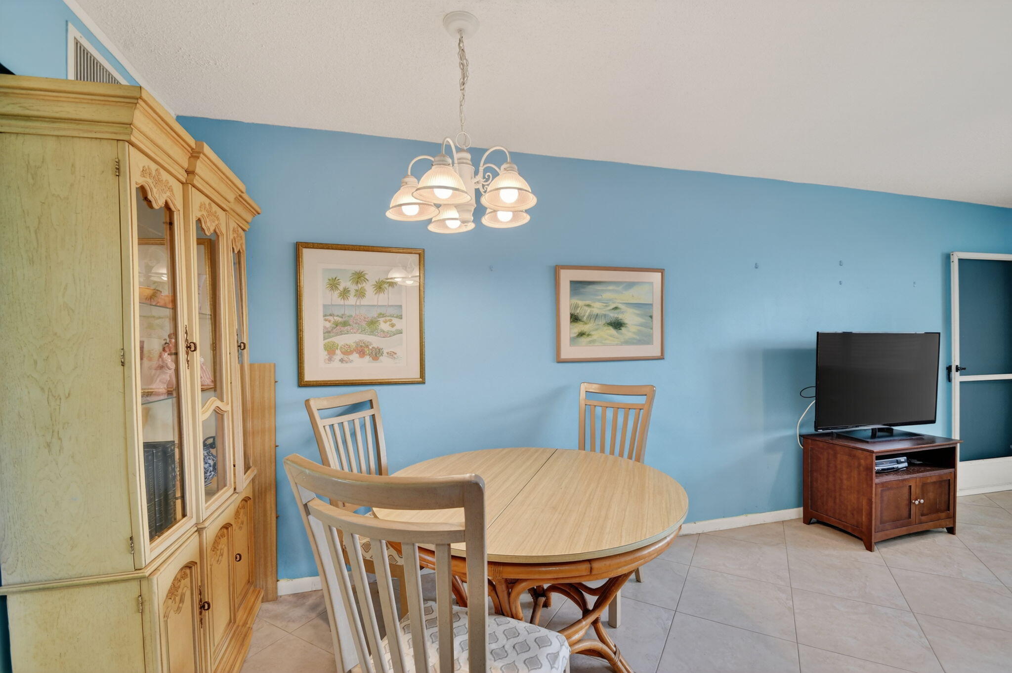 STERLING VILLAGE 370 CONDO - Residential