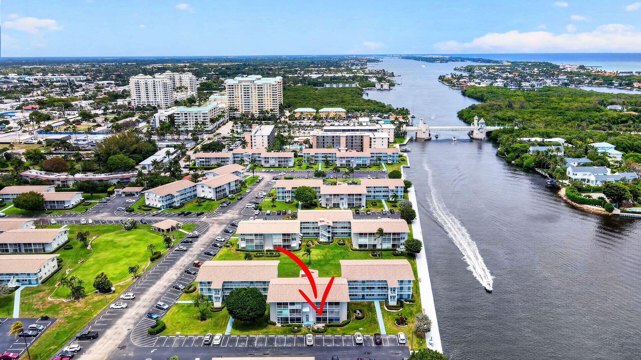 STERLING VILLAGE 370 CONDO - Residential