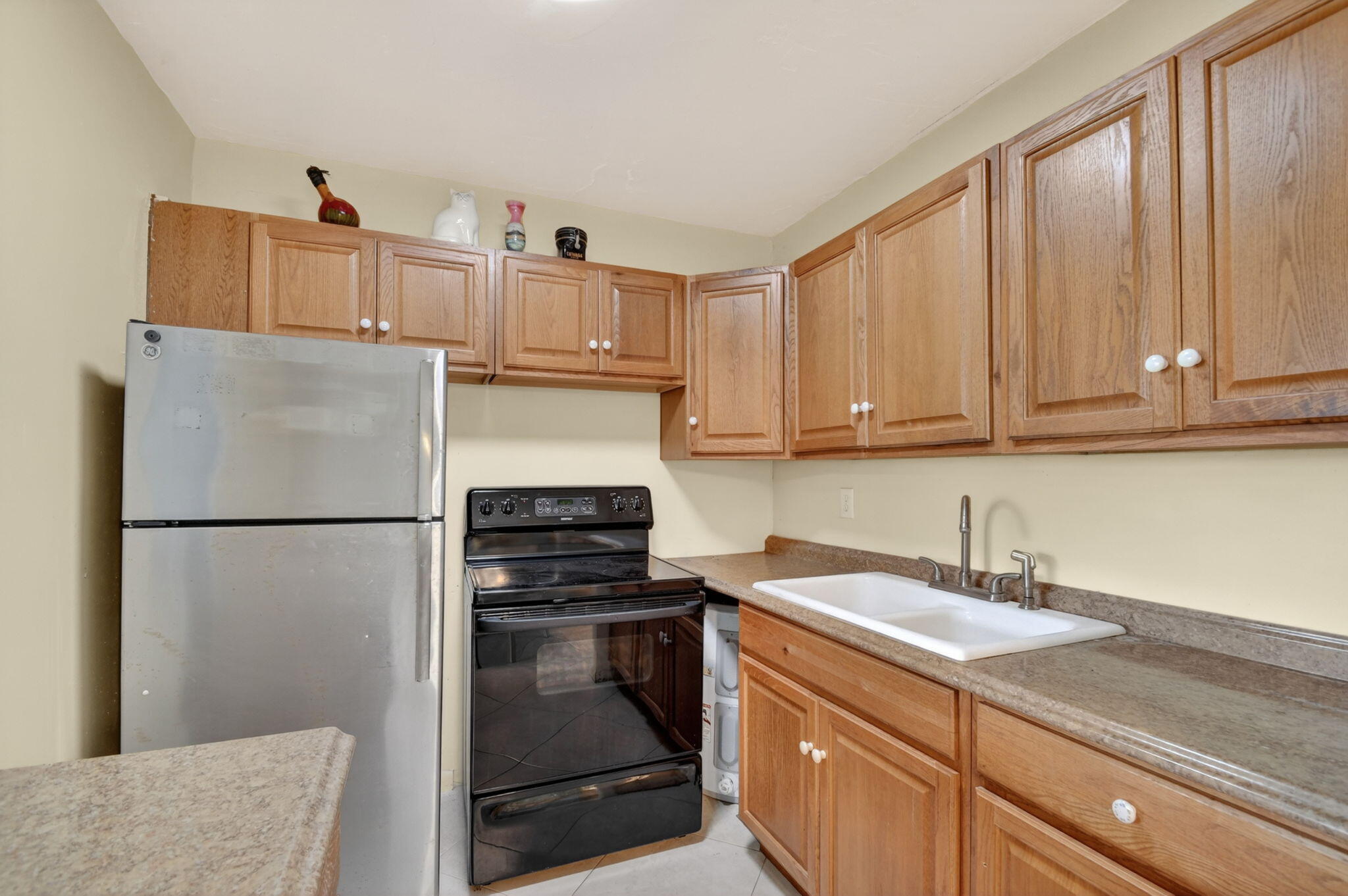 STERLING VILLAGE 370 CONDO - Residential