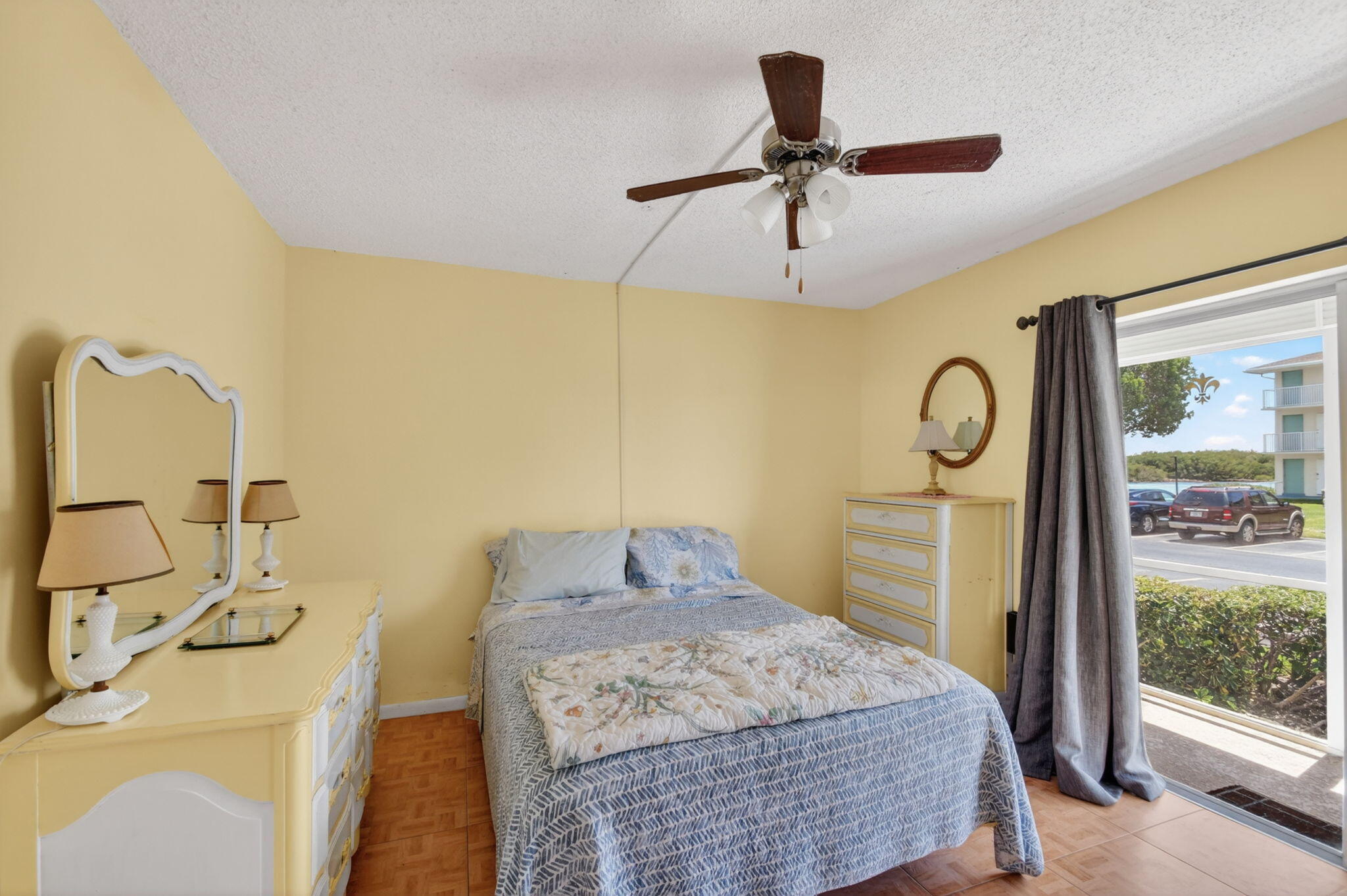 STERLING VILLAGE 370 CONDO - Residential