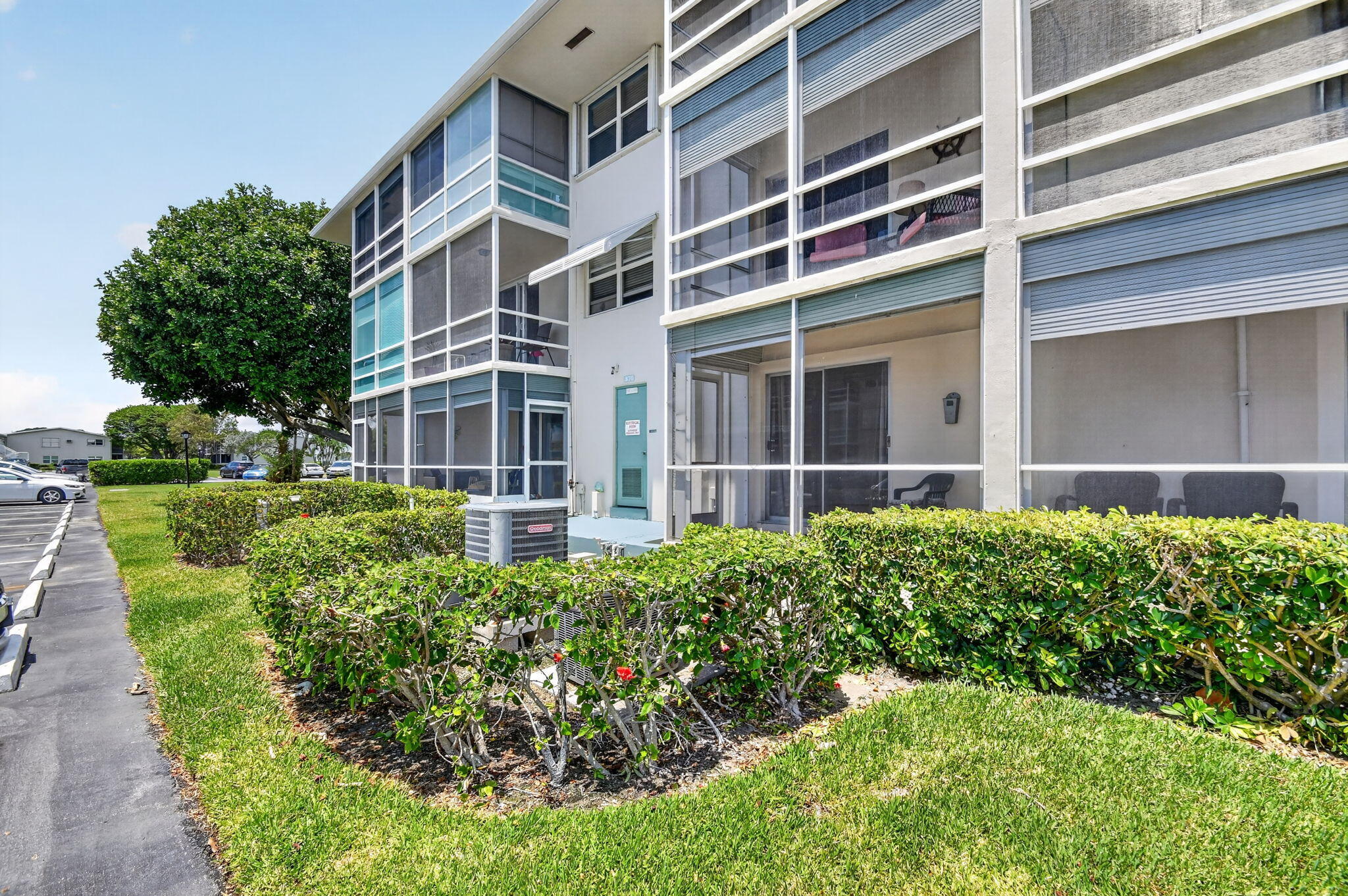 STERLING VILLAGE 370 CONDO - Residential