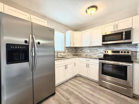 770 Lori Drive 256 Palm Springs FL 33461