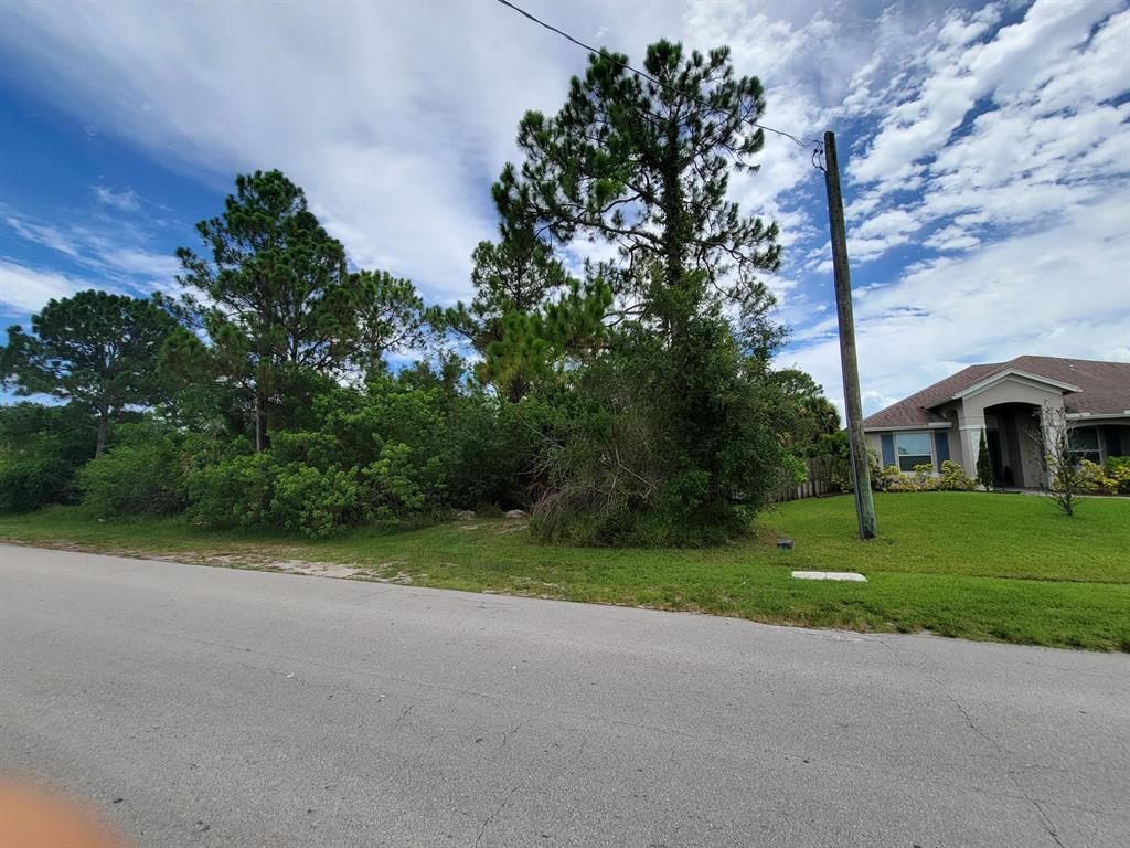 PORT ST LUCIE SECTION 23 - Land