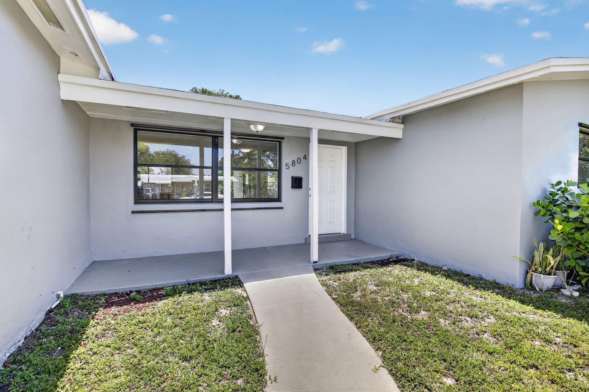 SUNRISE GOLF VILLAGE - Residential