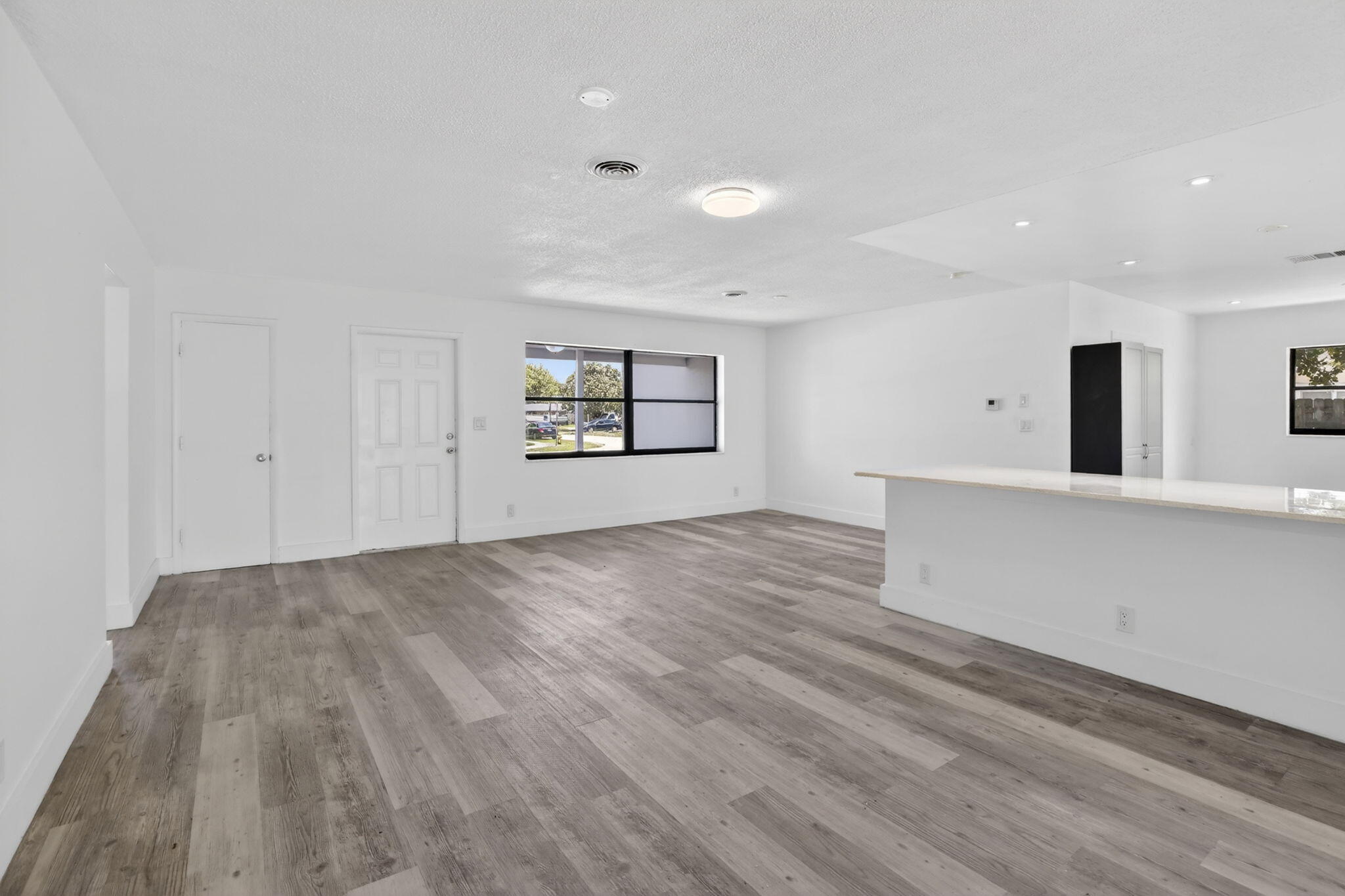 SUNRISE GOLF VILLAGE - Residential